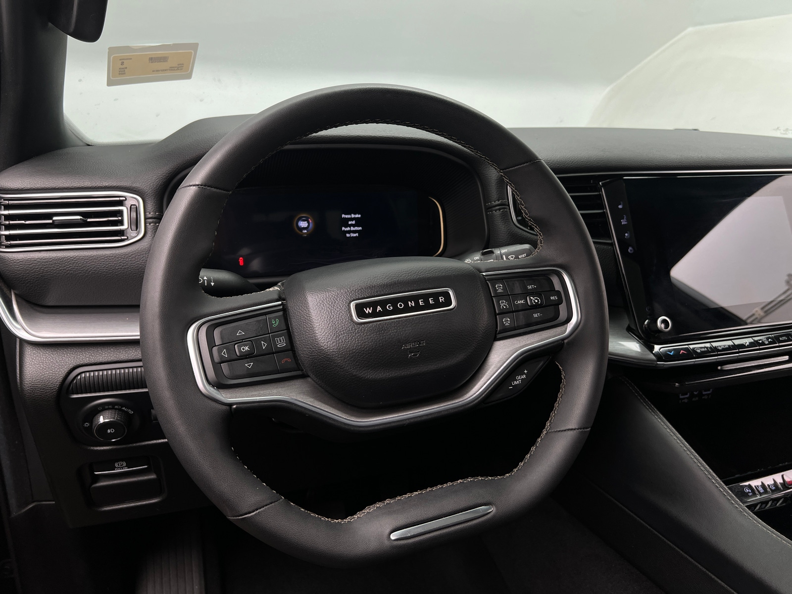 Thumbnail: 2022 Jeep Wagoneer - 5