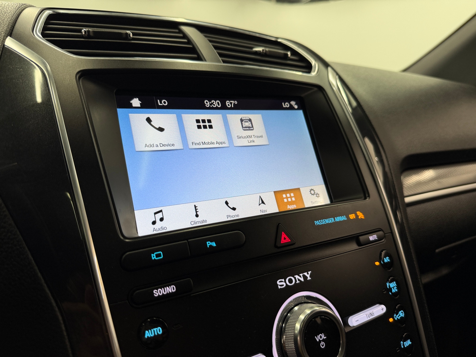 Thumbnail: 2019 Ford Explorer - 3