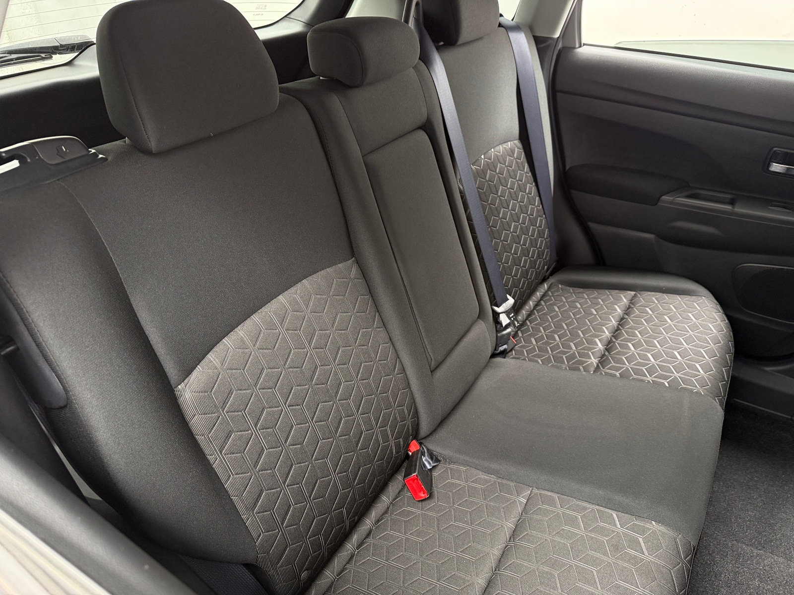 Thumbnail: 2024 Mitsubishi Outlander Sport - 6