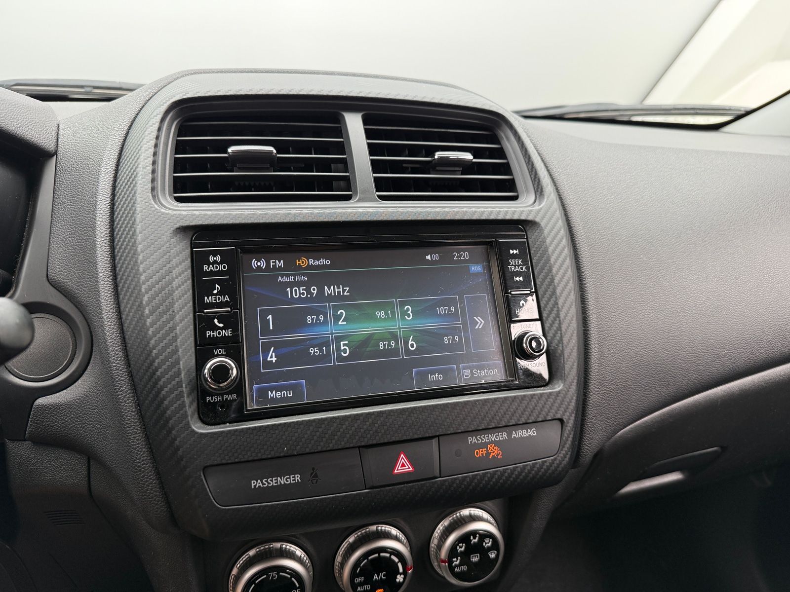 Thumbnail: 2024 Mitsubishi Outlander Sport - 4