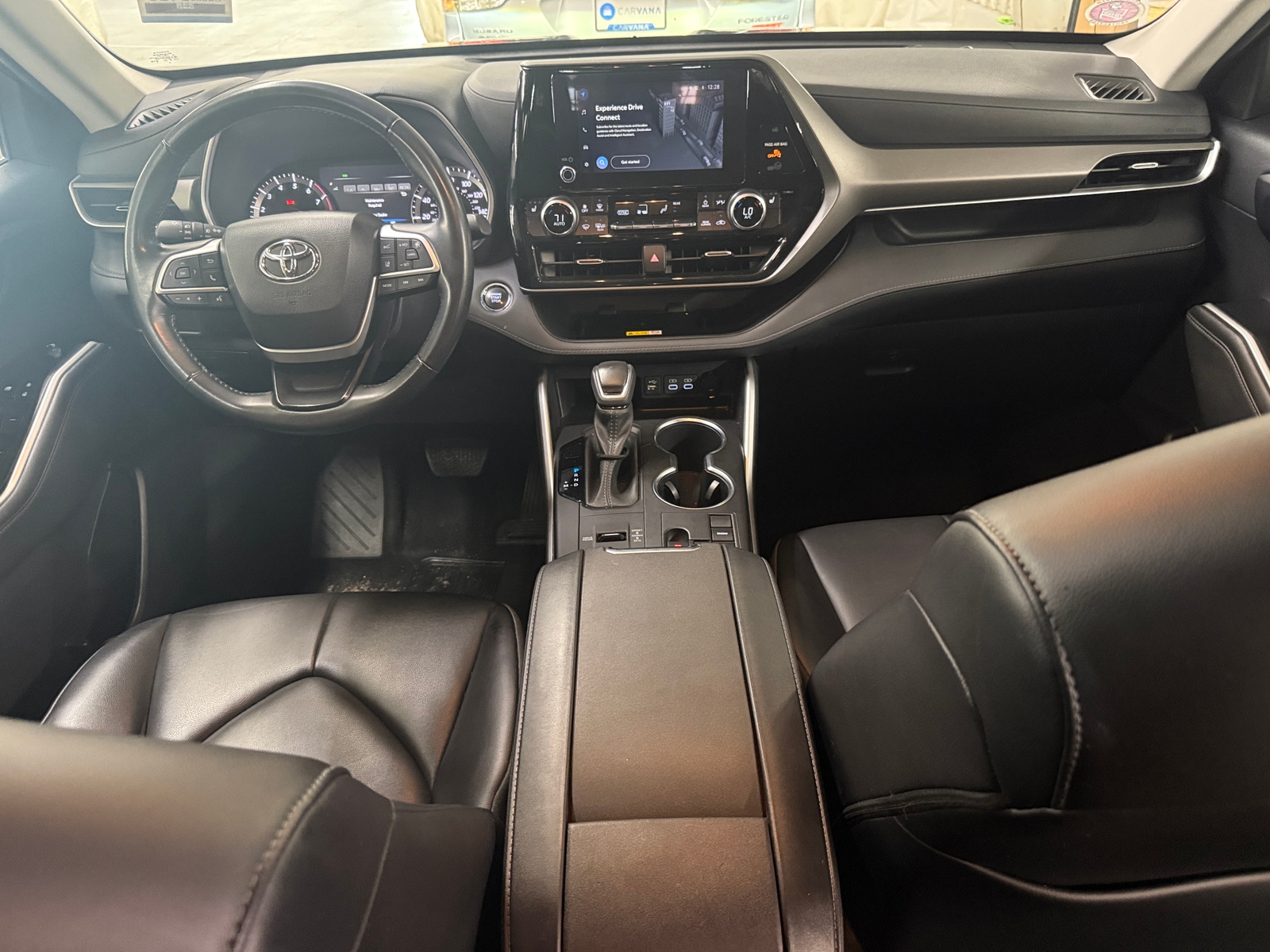 Thumbnail: 2023 Toyota Highlander - 3