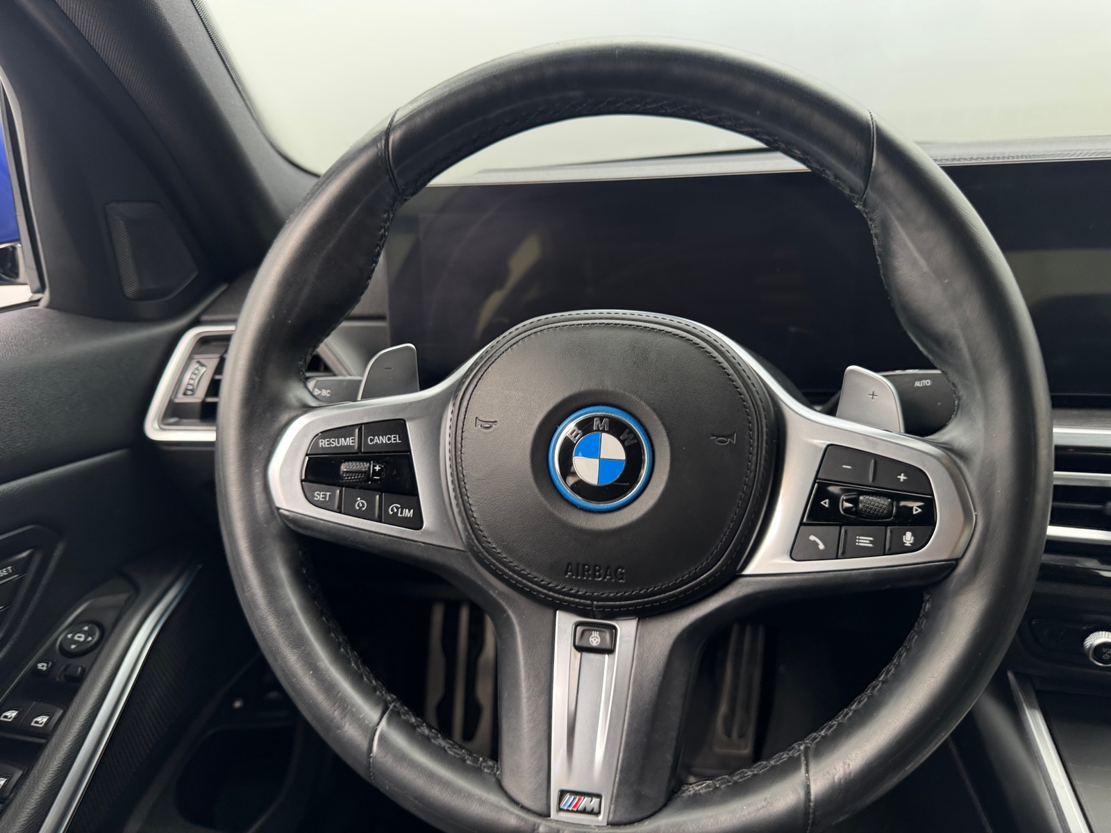 Thumbnail: 2023 BMW 3 Series - 4
