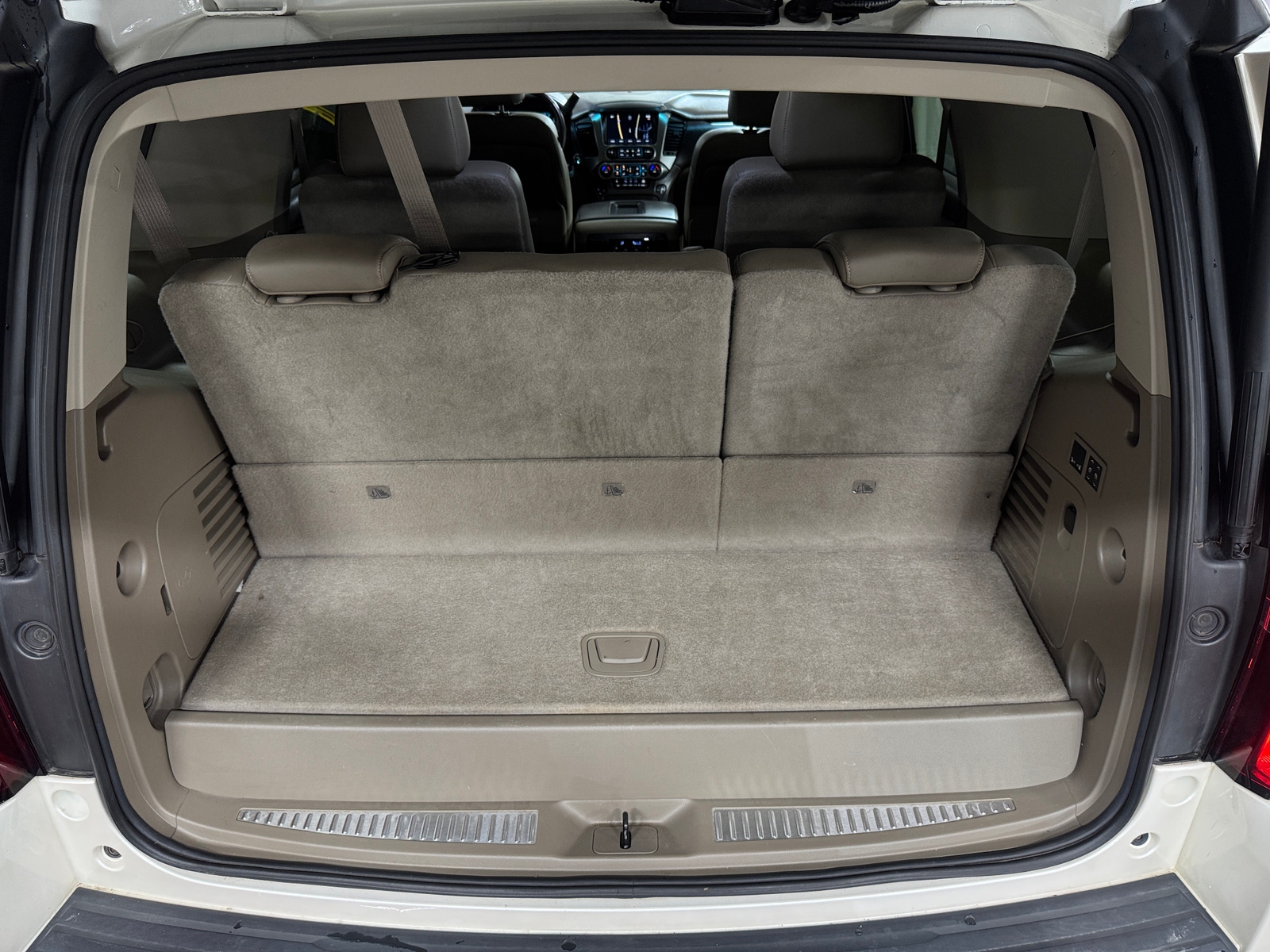 Thumbnail: 2015 Chevrolet Tahoe - 6