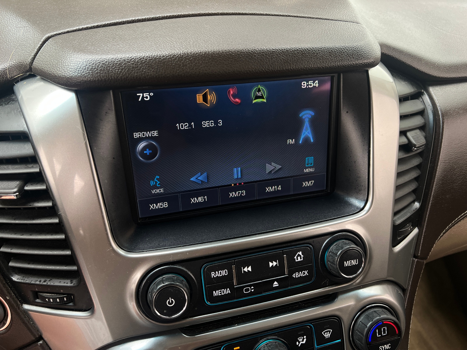 Thumbnail: 2015 Chevrolet Tahoe - 3