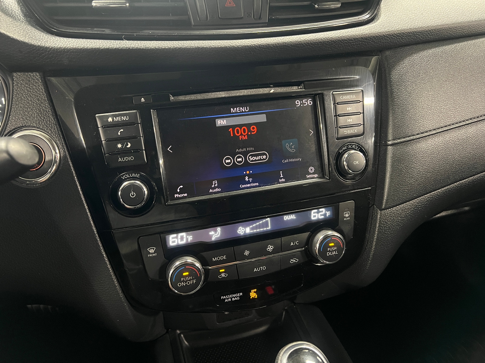 Thumbnail: 2019 Nissan Rogue - 4