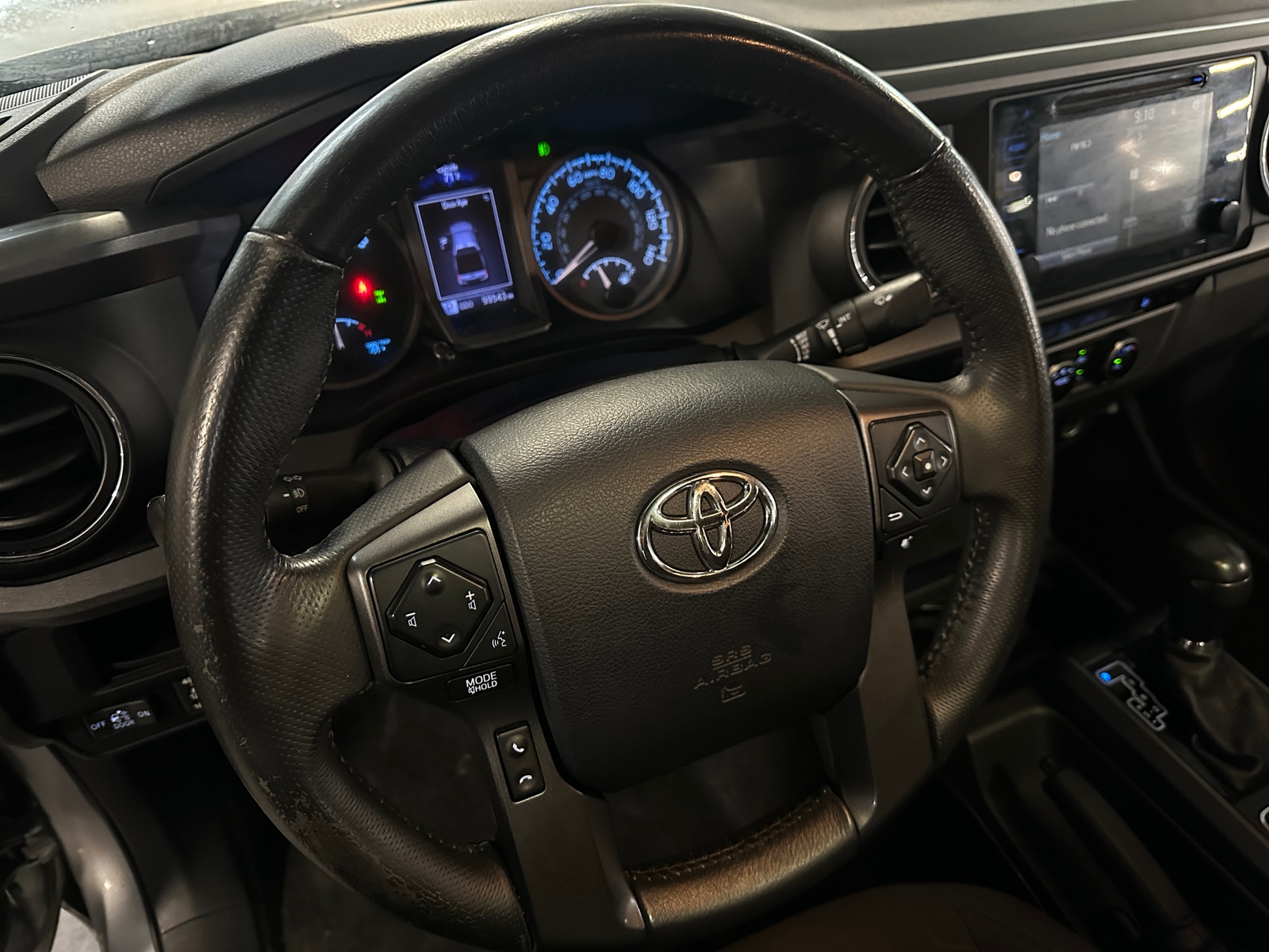 Thumbnail: 2017 Toyota Tacoma - 5