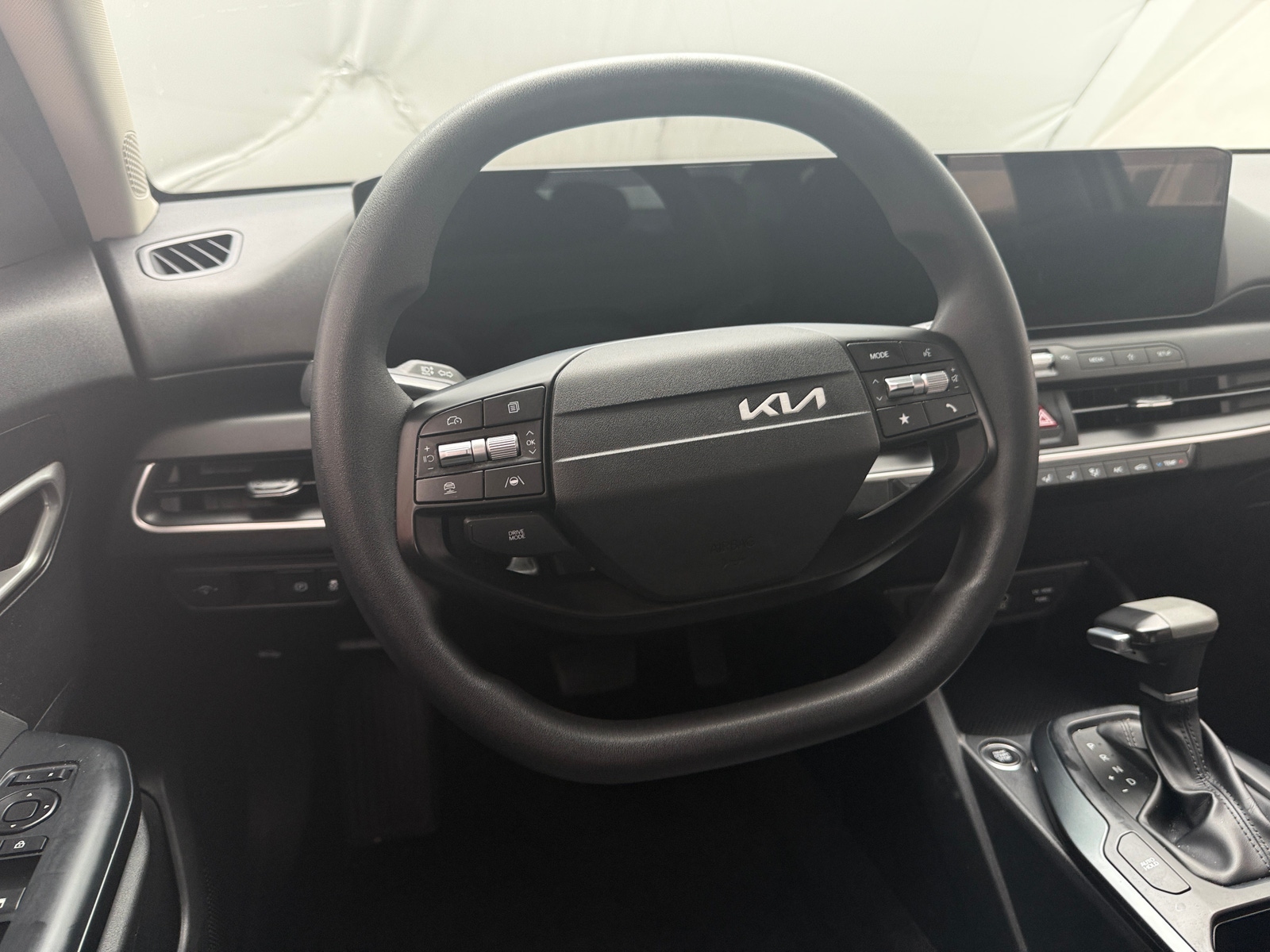 Thumbnail: 2025 Kia K4 - 5