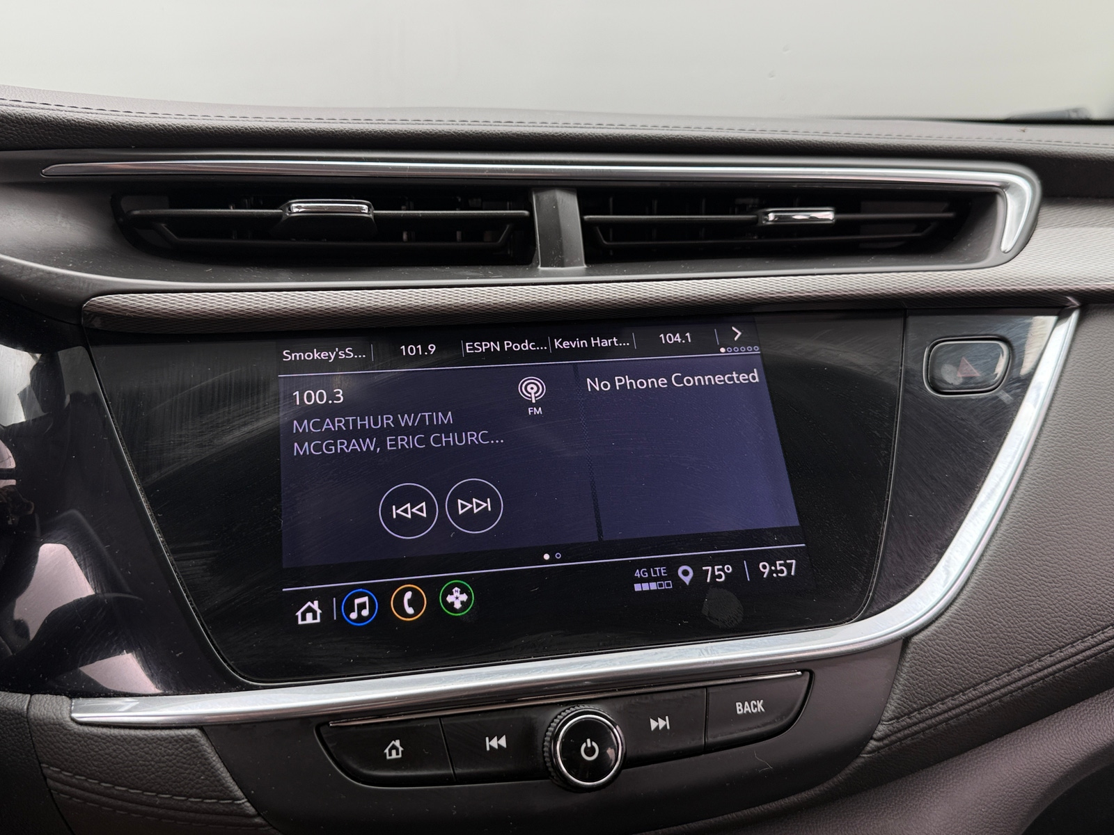 Thumbnail: 2022 Buick Encore GX - 3