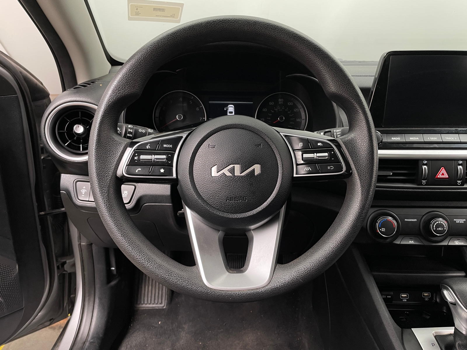Thumbnail: 2024 Kia Forte - 5