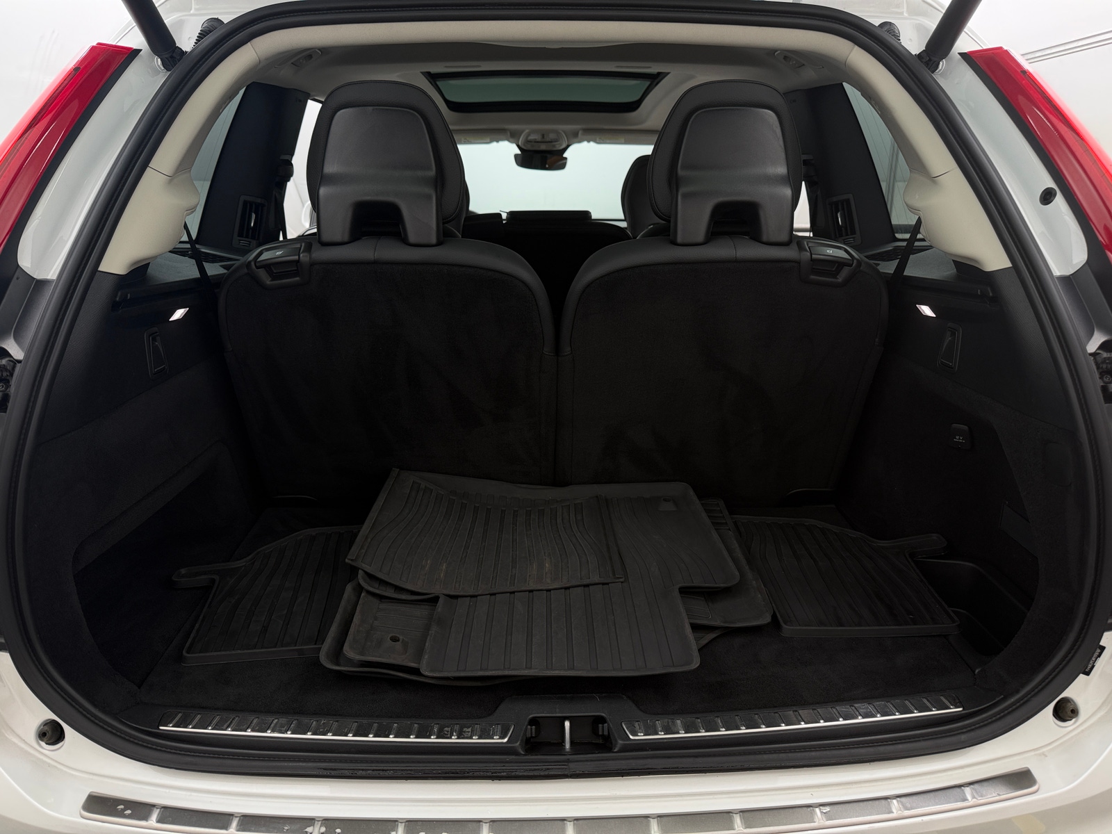 Thumbnail: 2024 Volvo XC90 - 6
