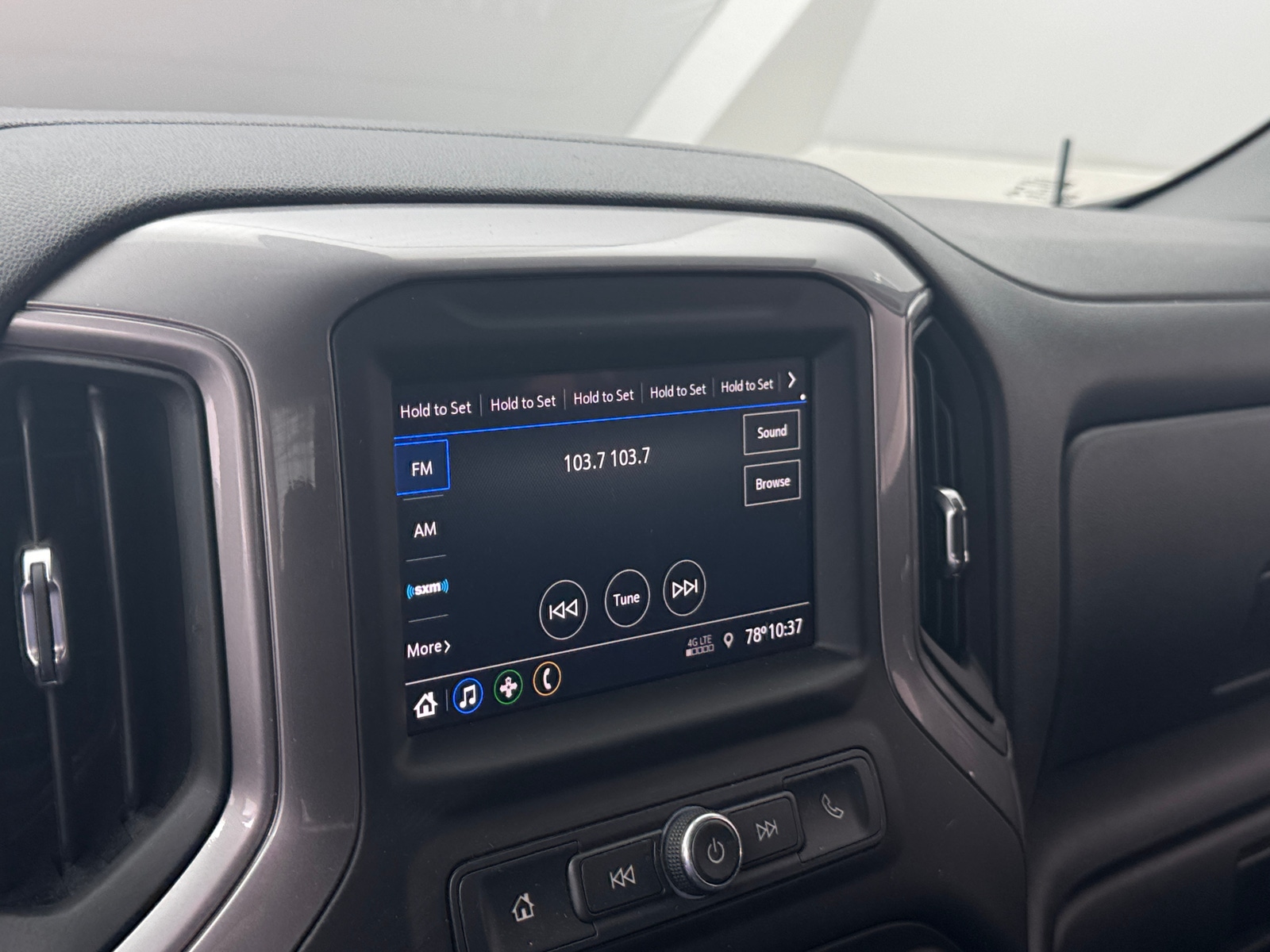 Thumbnail: 2022 Chevrolet Silverado 1500 - 4