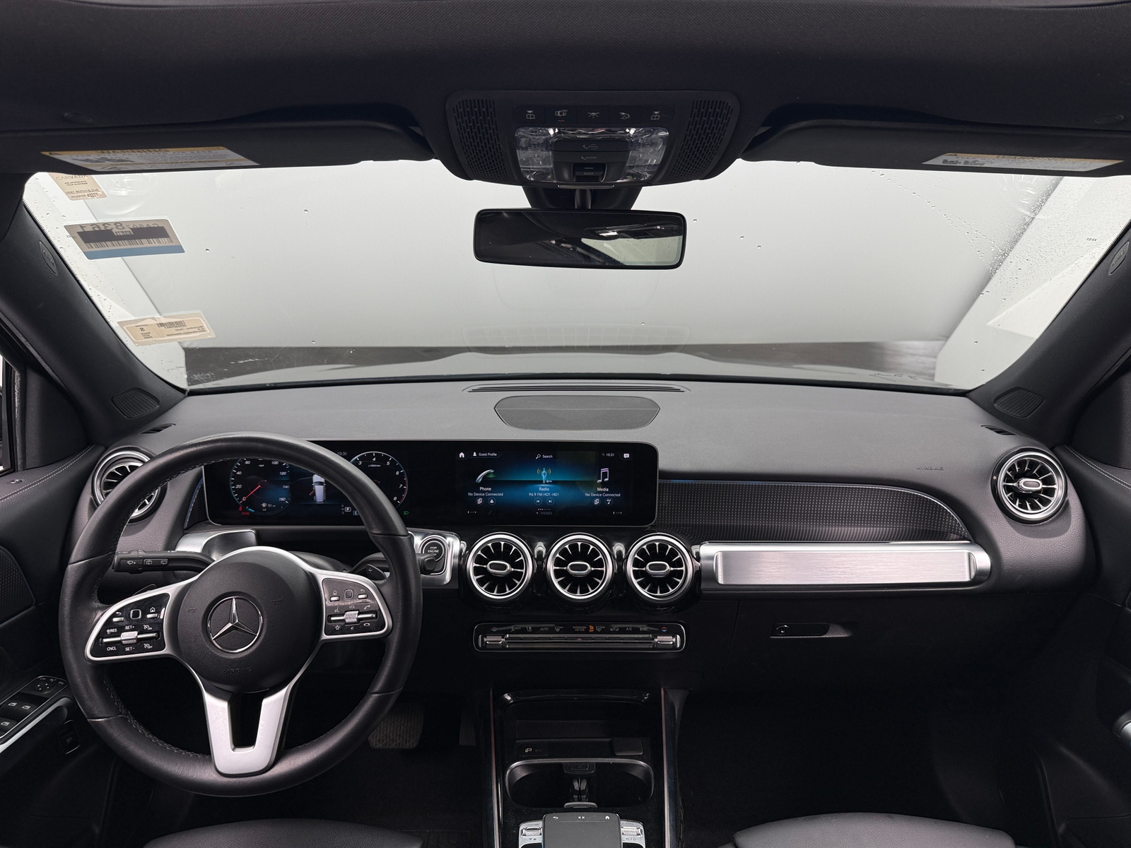 Thumbnail: 2020 Mercedes-Benz GLB - 2