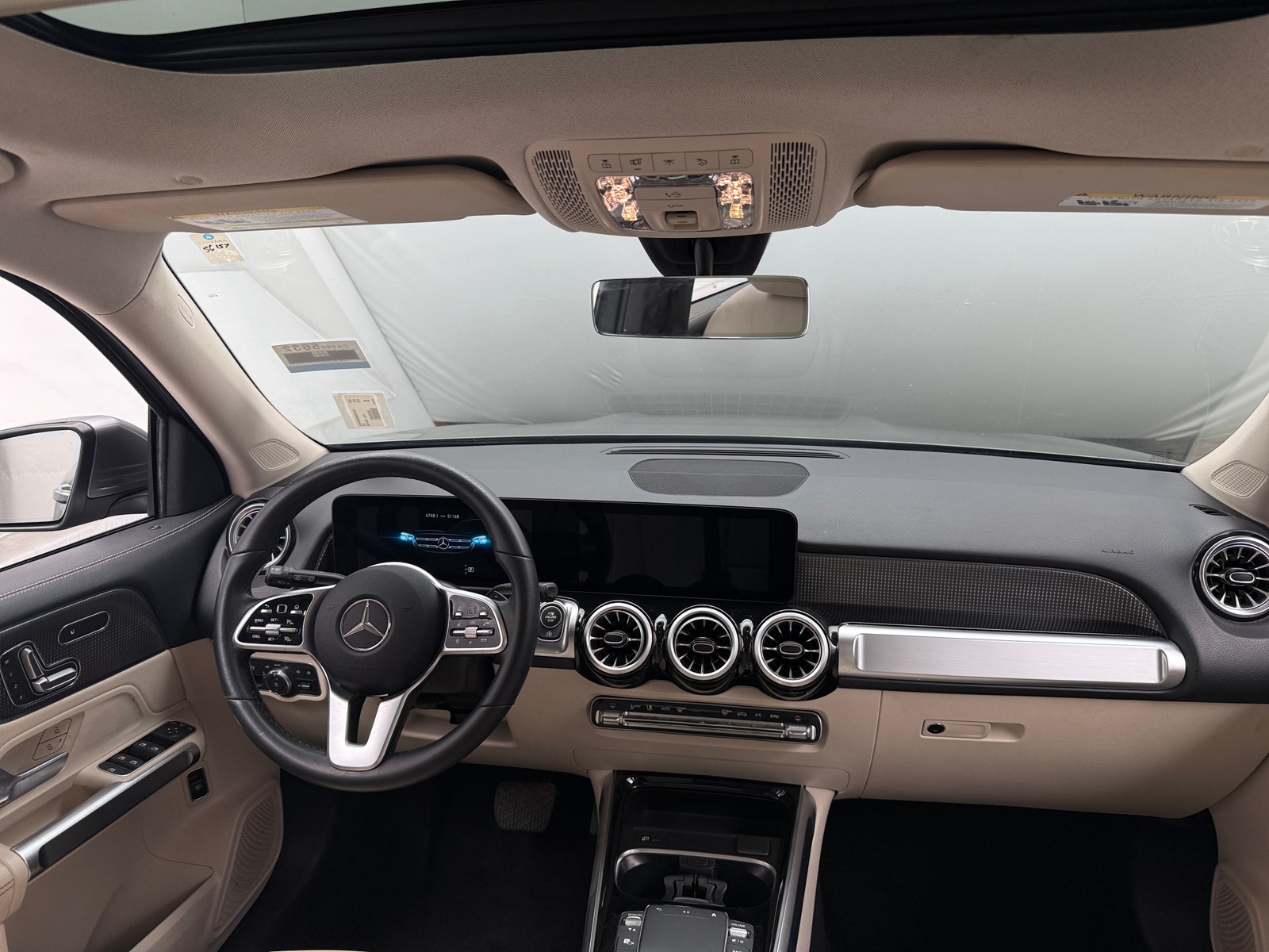 Thumbnail: 2022 Mercedes-Benz GLB - 2