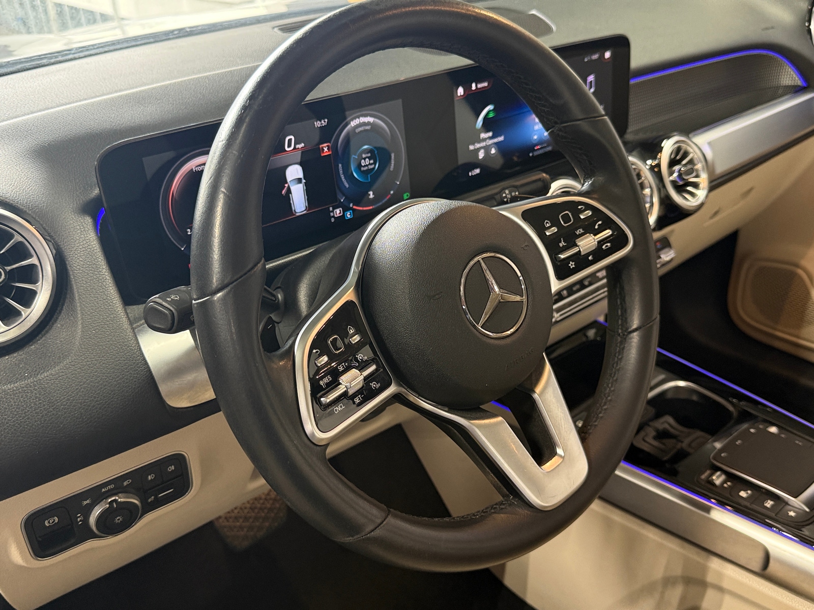 Thumbnail: 2022 Mercedes-Benz GLB - 4