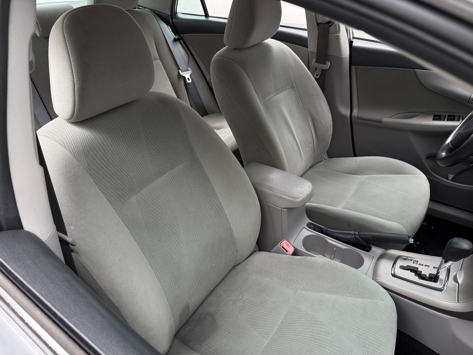 Thumbnail: 2013 Toyota Corolla - 2