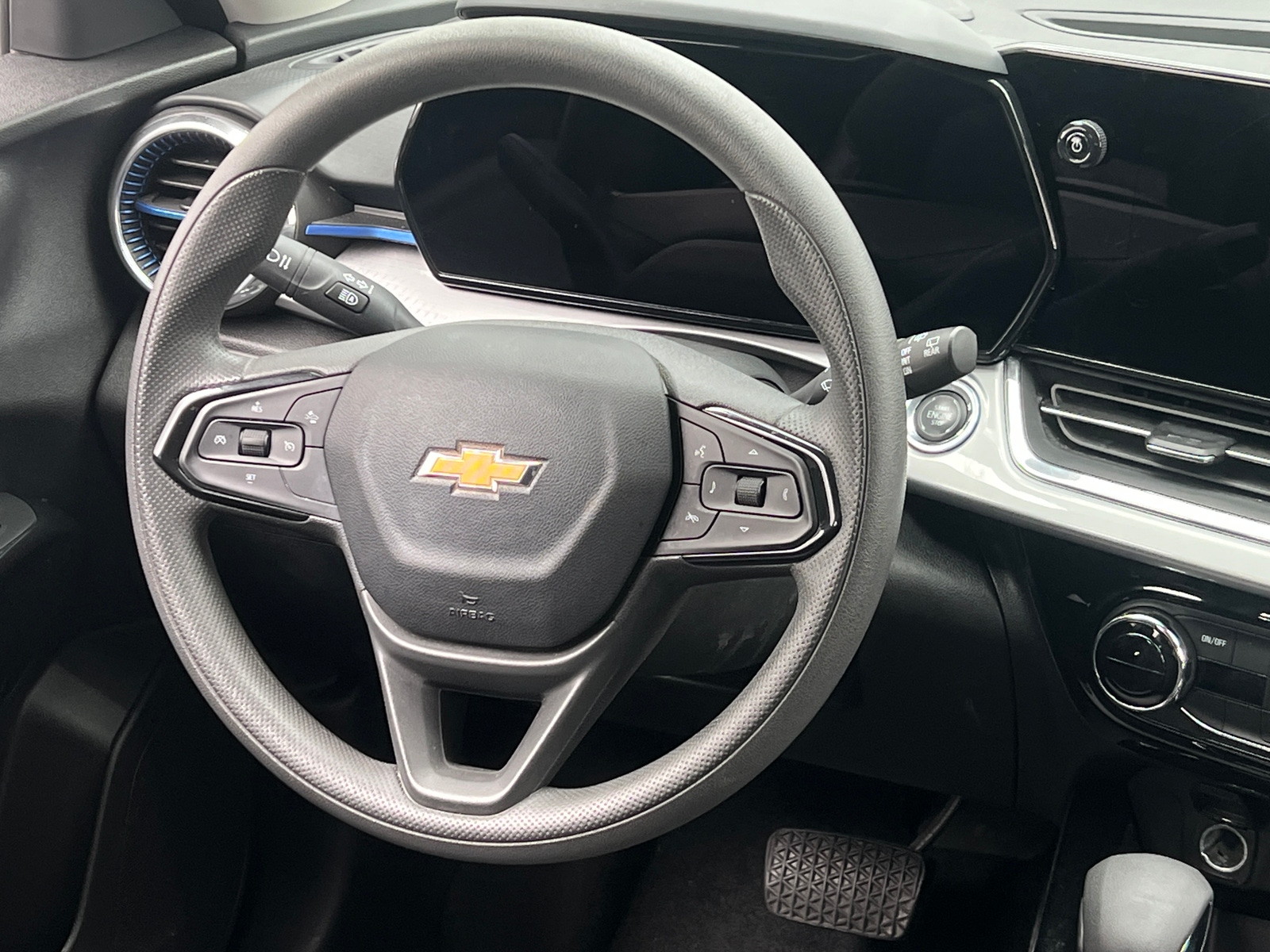 Thumbnail: 2025 Chevrolet Trax - 5