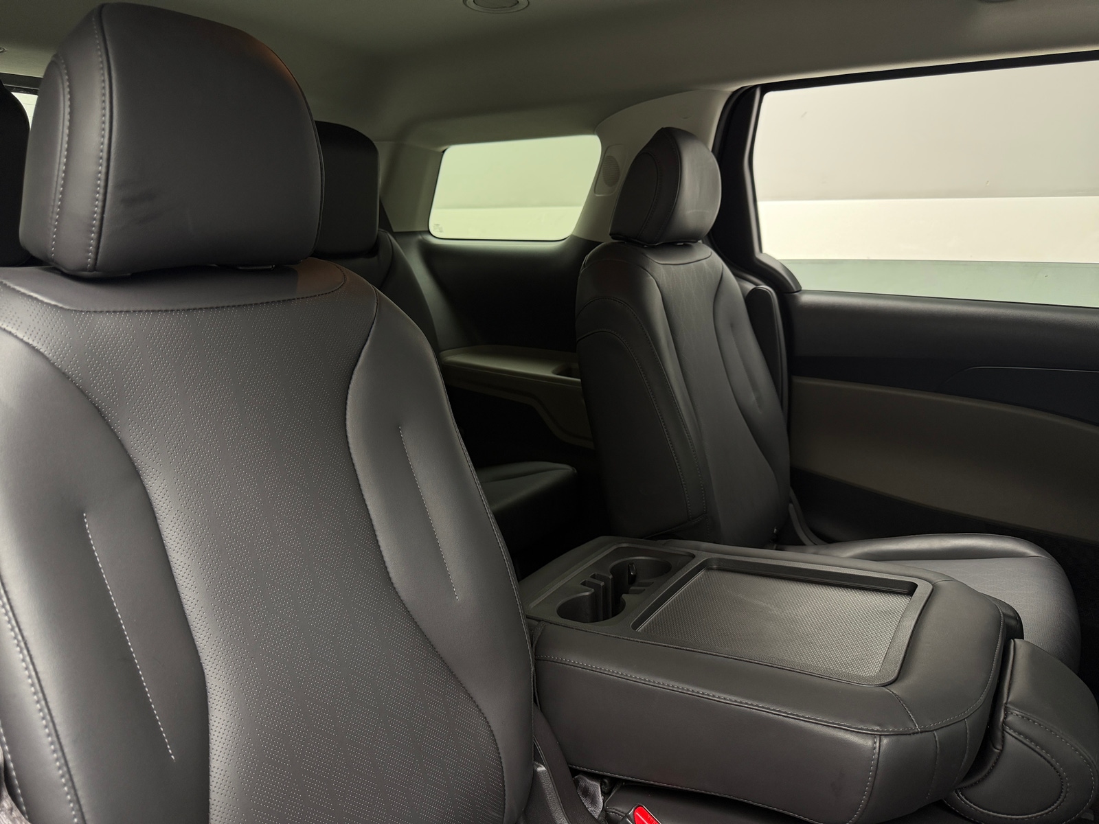 Thumbnail: 2026 Kia Carnival - 5