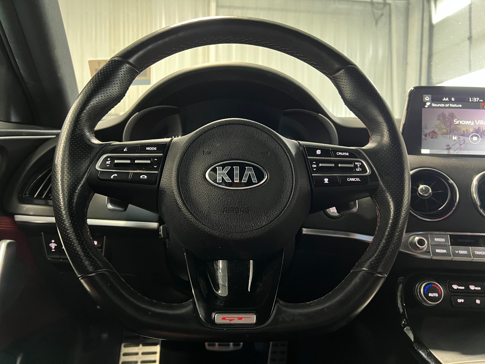 Thumbnail: 2021 Kia Stinger - 4