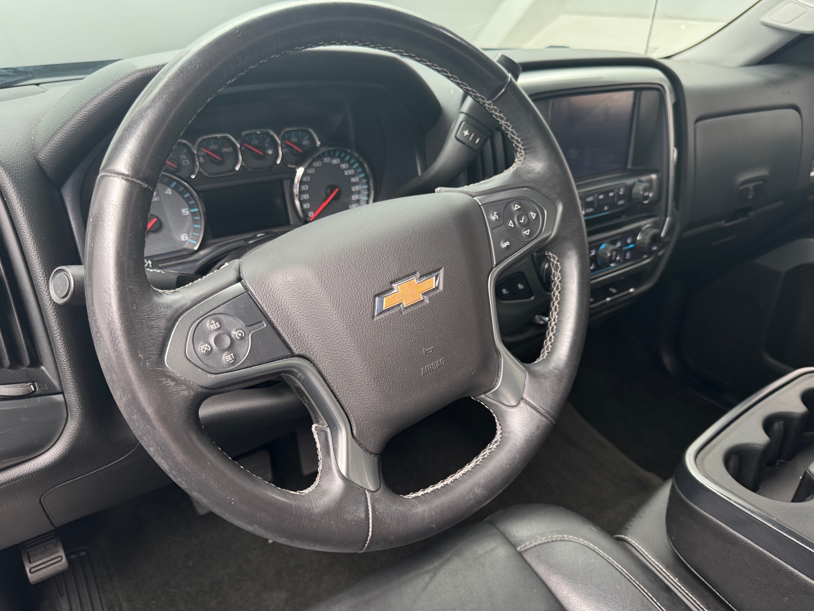 Thumbnail: 2017 Chevrolet Silverado 1500 - 4