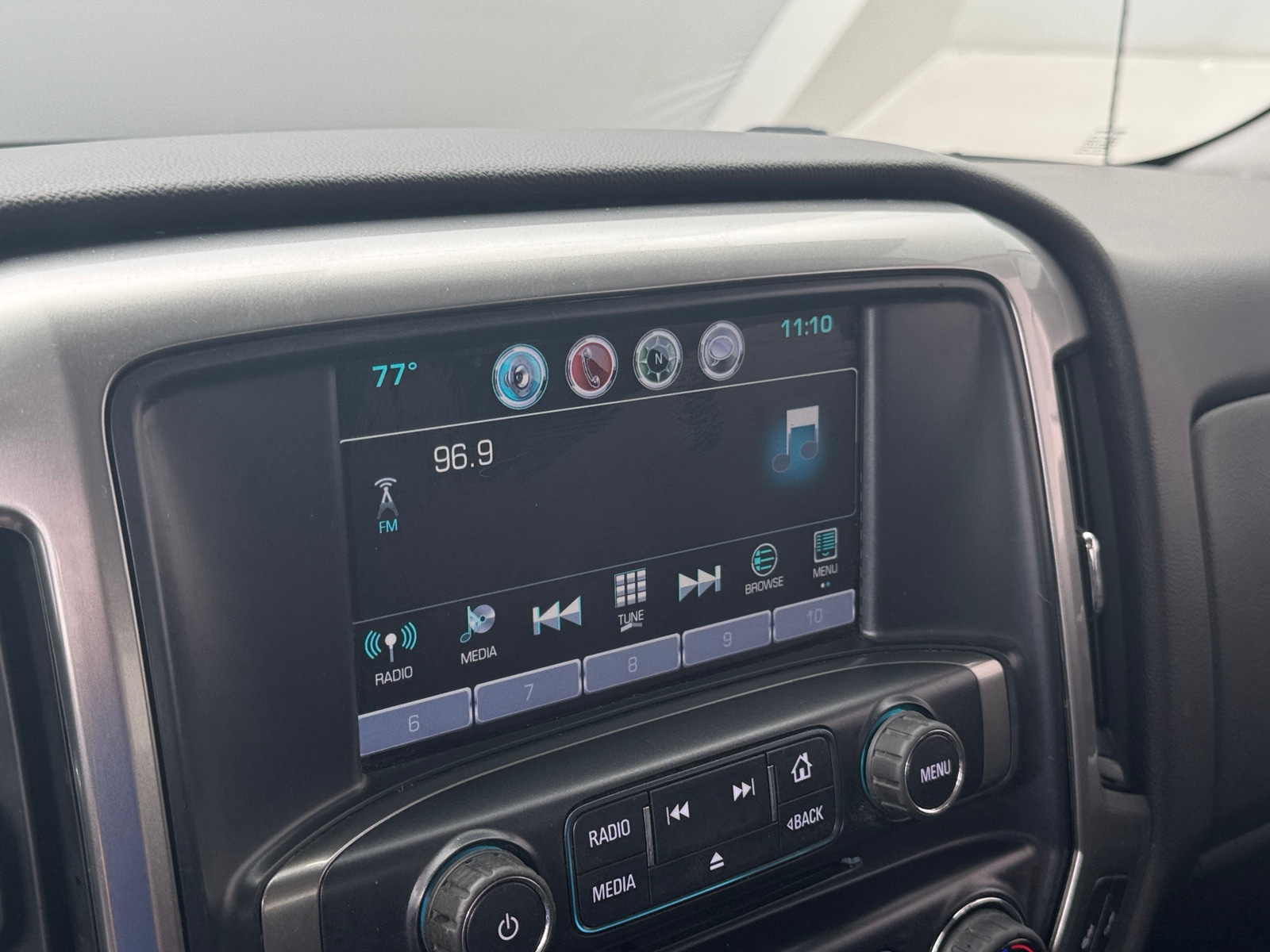 Thumbnail: 2017 Chevrolet Silverado 1500 - 3