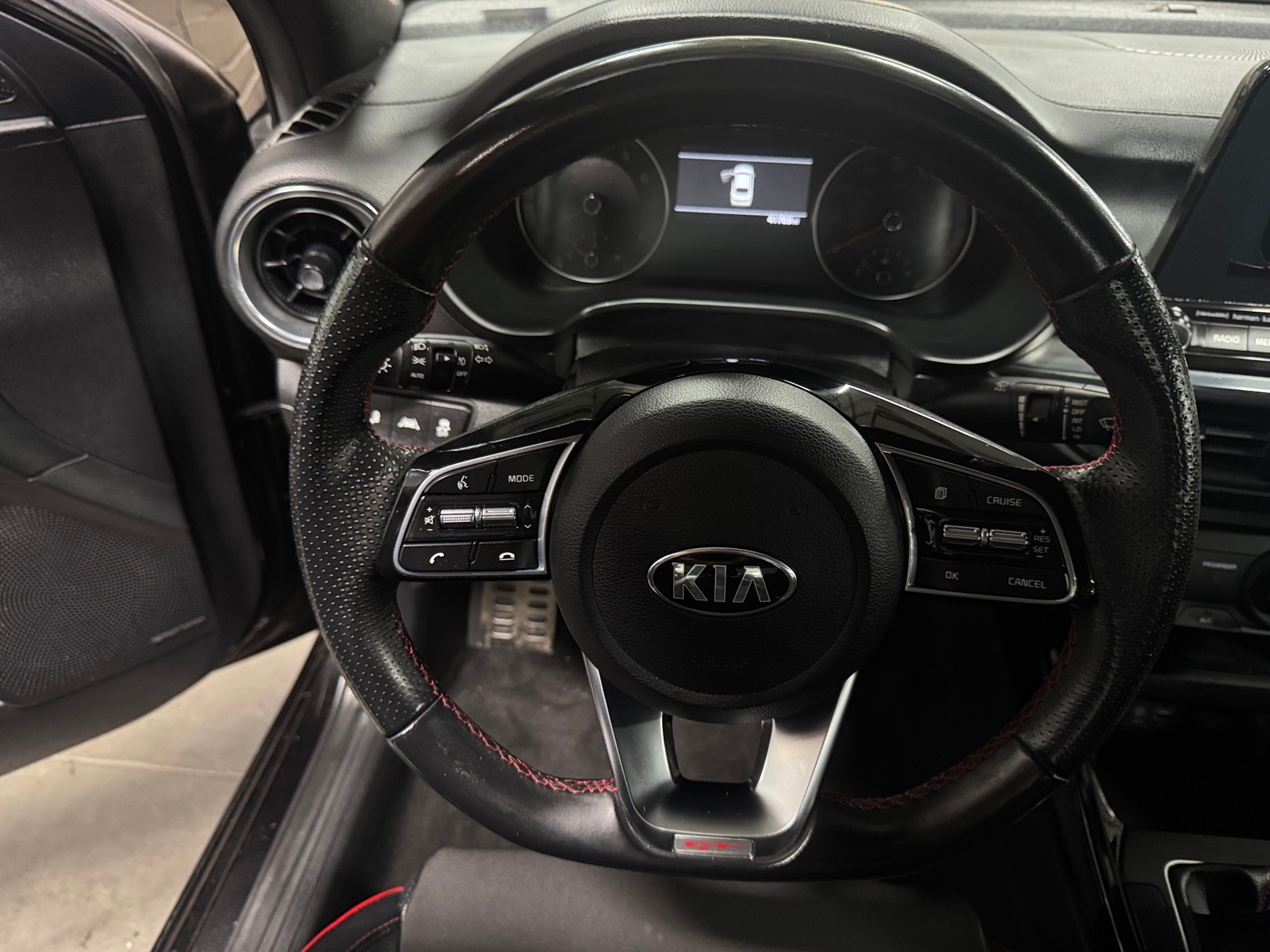 Thumbnail: 2021 Kia Forte - 4