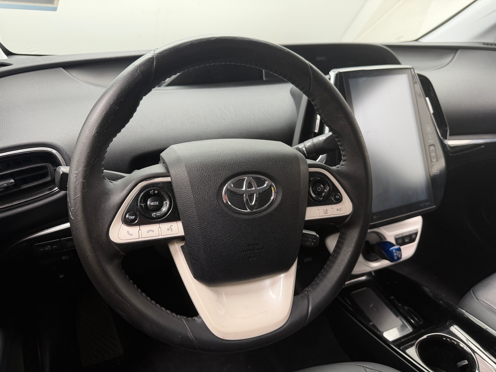 Thumbnail: 2017 Toyota Prius Prime - 5