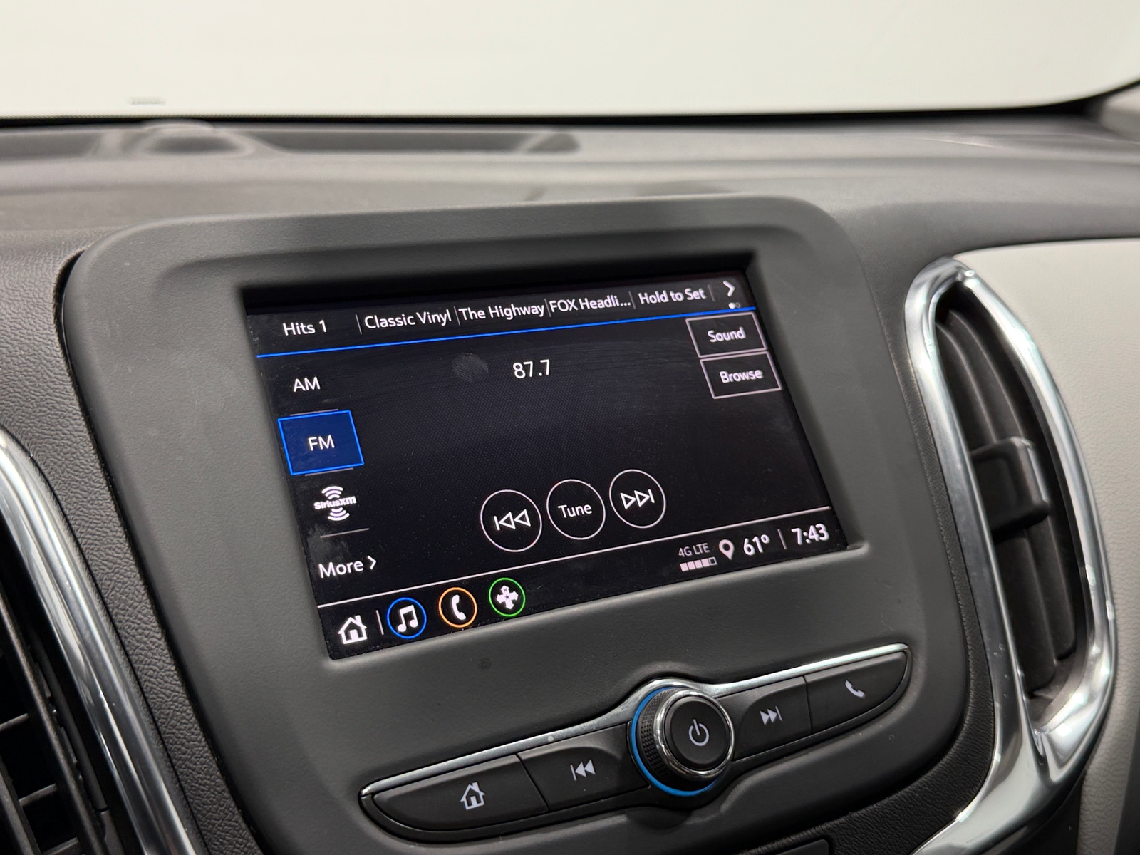 Thumbnail: 2024 Chevrolet Equinox - 4