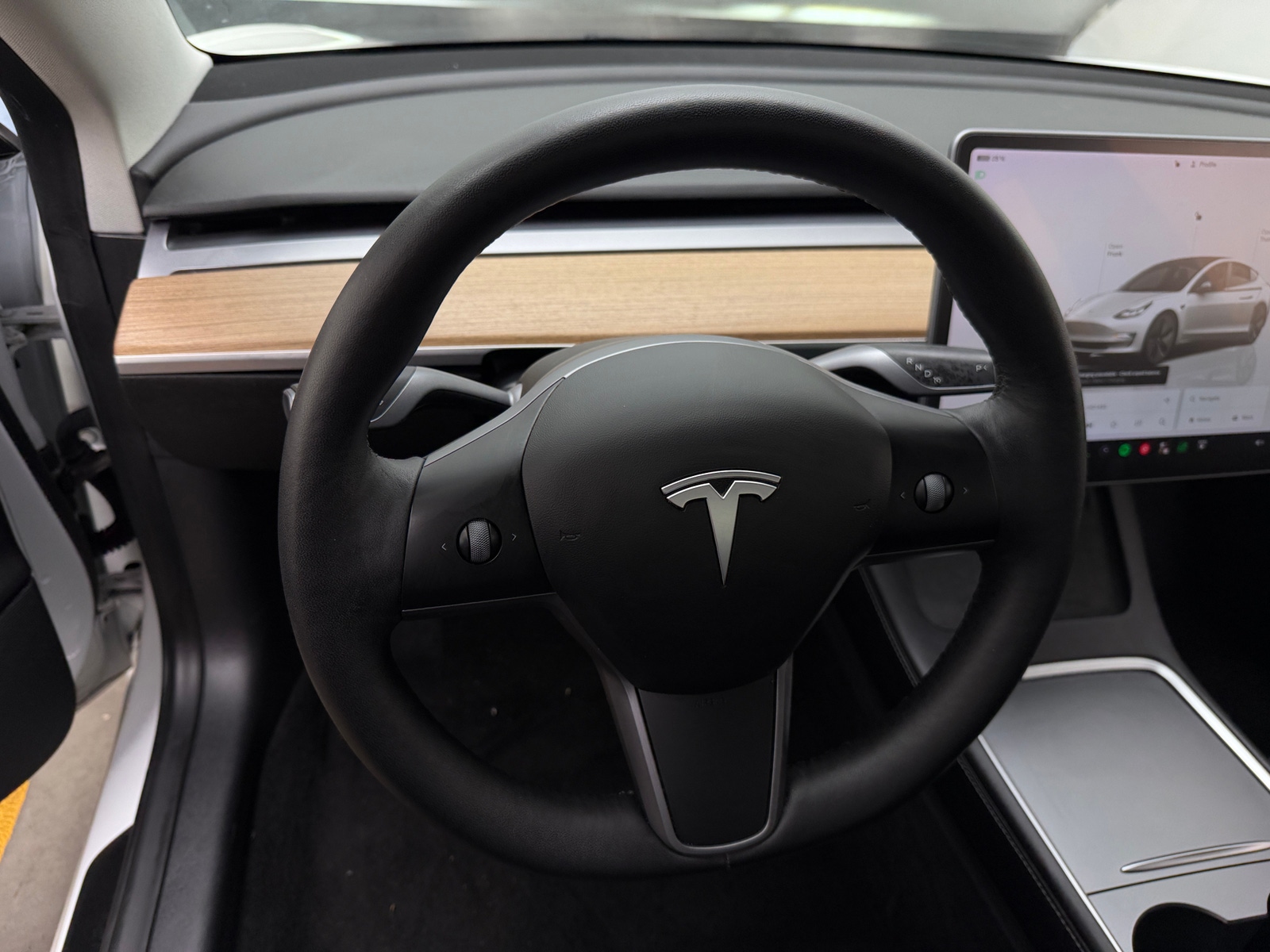 Thumbnail: 2022 Tesla Model 3 - 4
