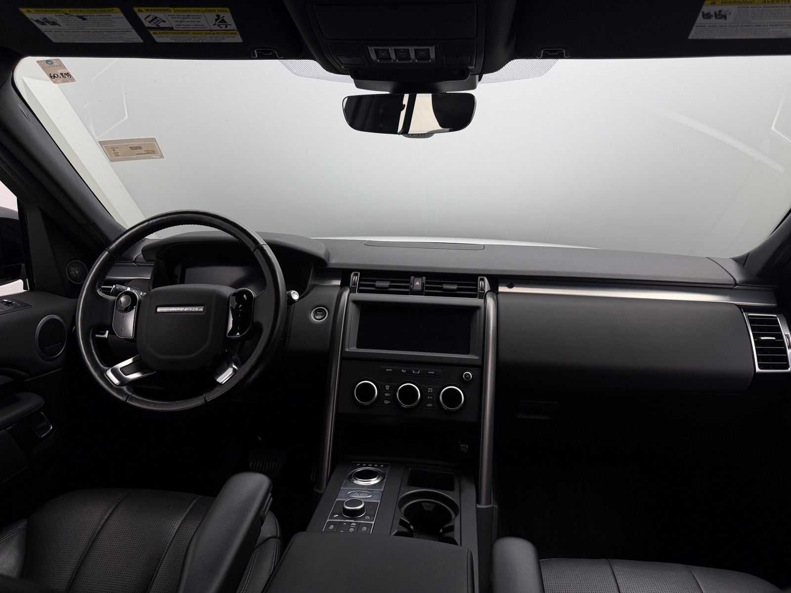 Thumbnail: 2020 Land Rover Discovery - 2
