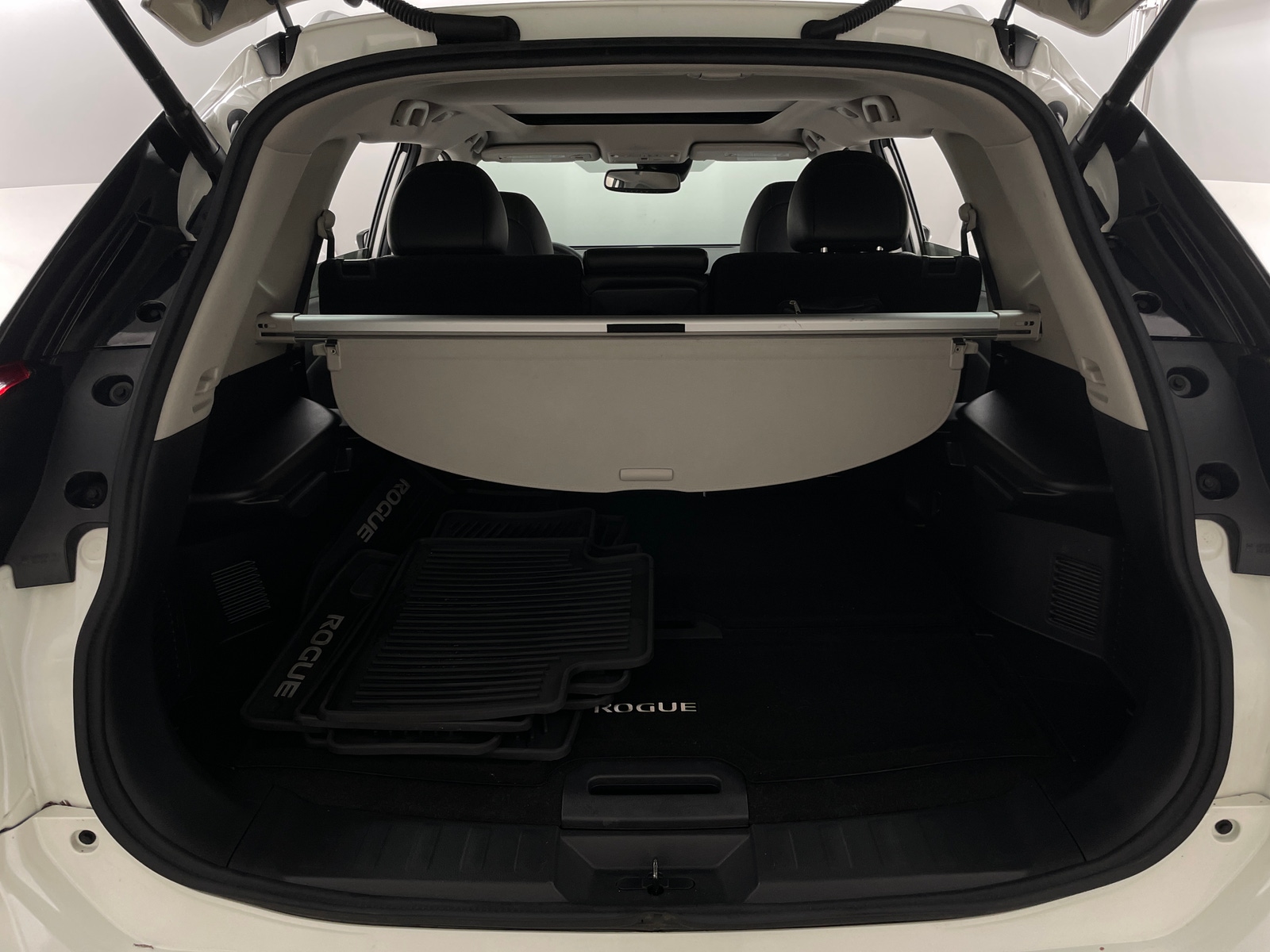 Thumbnail: 2020 Nissan Rogue - 6