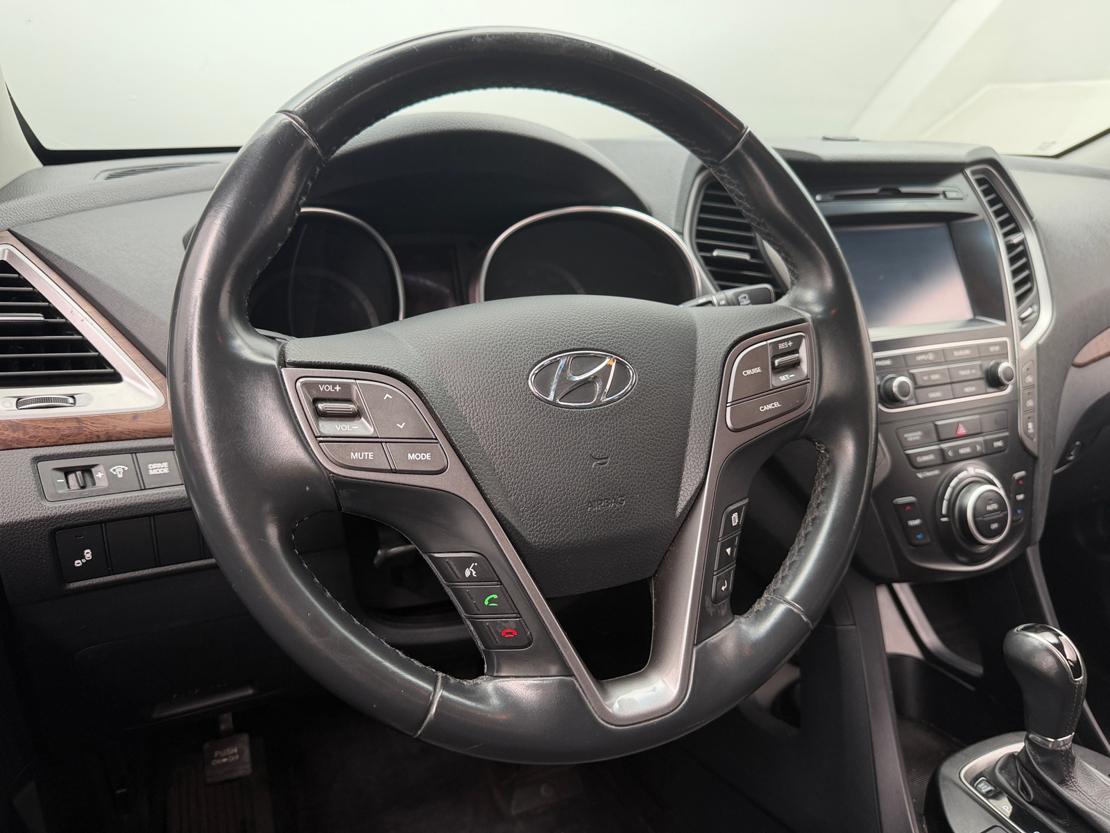 Thumbnail: 2019 Hyundai Santa Fe - 4