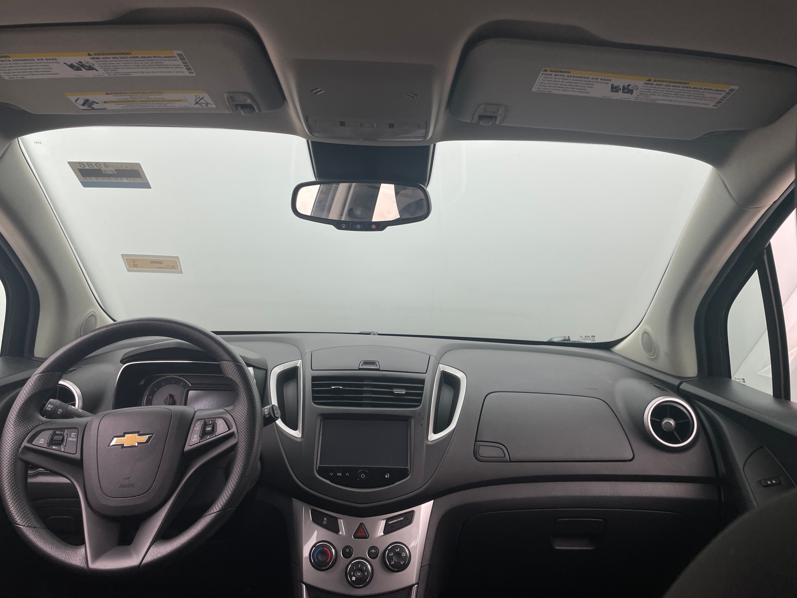 Thumbnail: 2015 Chevrolet Trax - 3