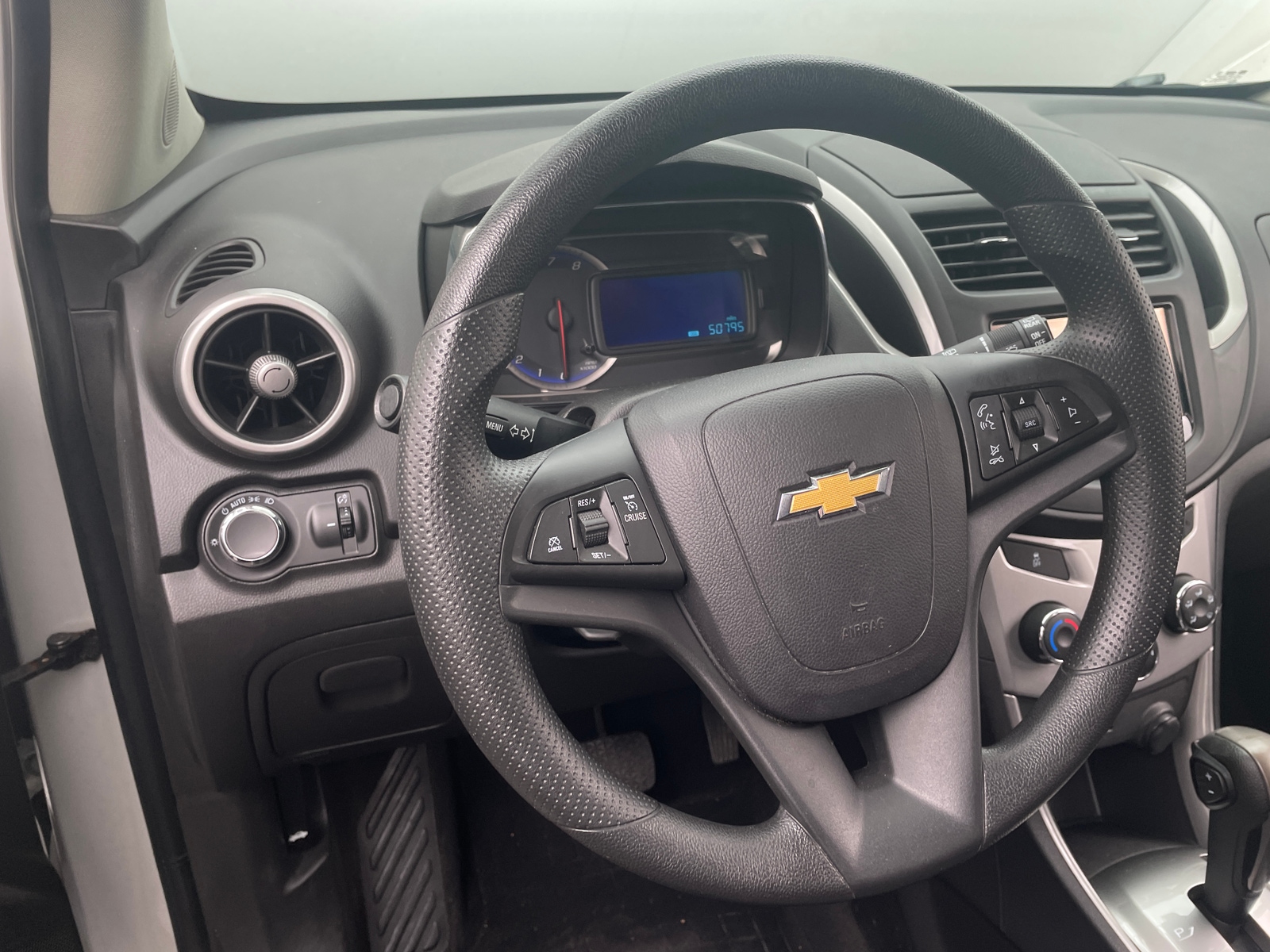 Thumbnail: 2015 Chevrolet Trax - 5