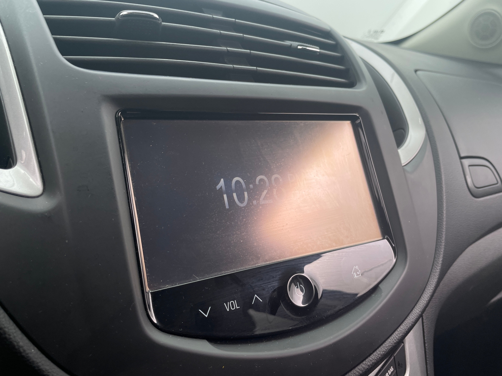 Thumbnail: 2015 Chevrolet Trax - 4