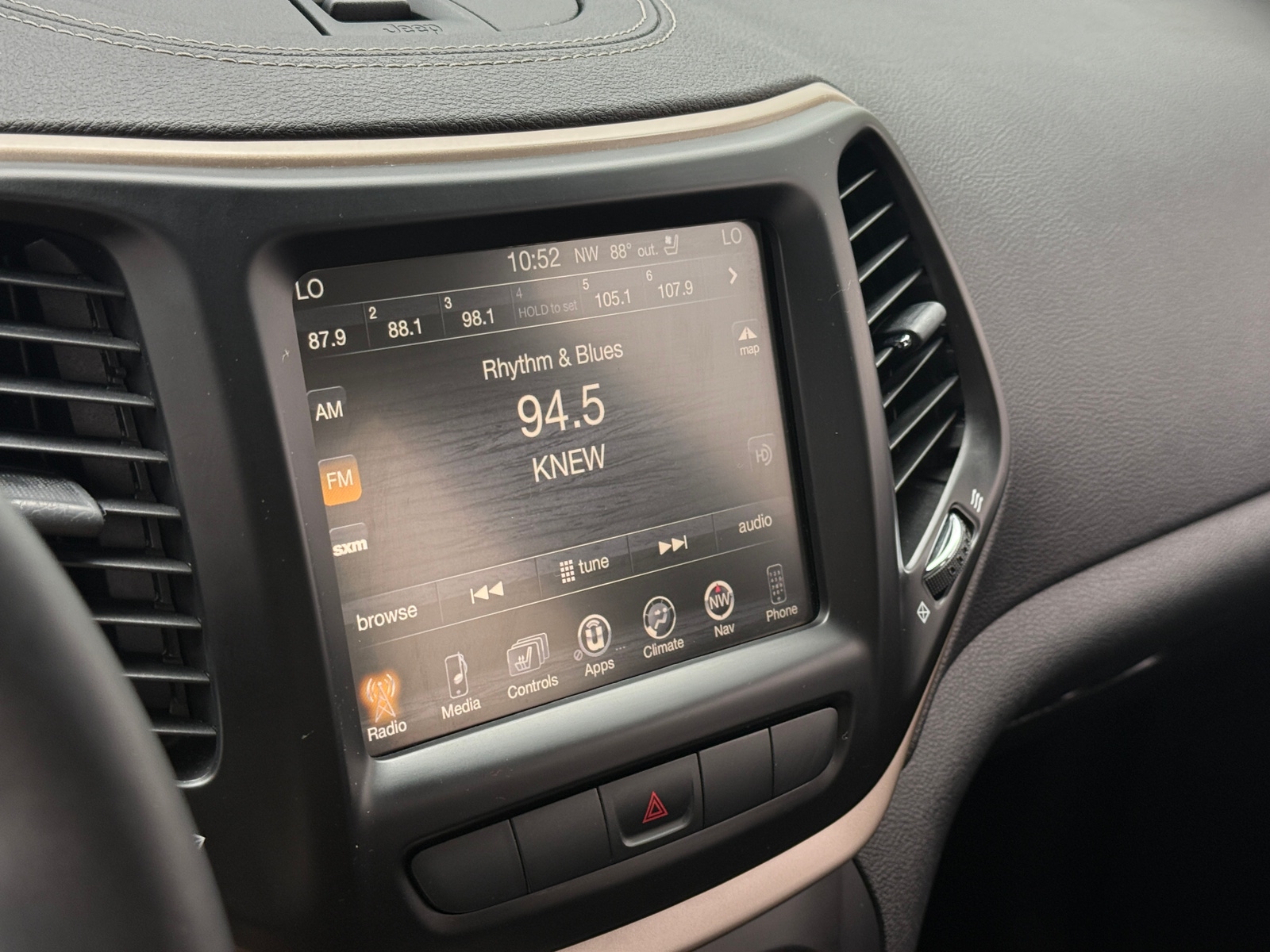 Thumbnail: 2014 Jeep Cherokee - 3