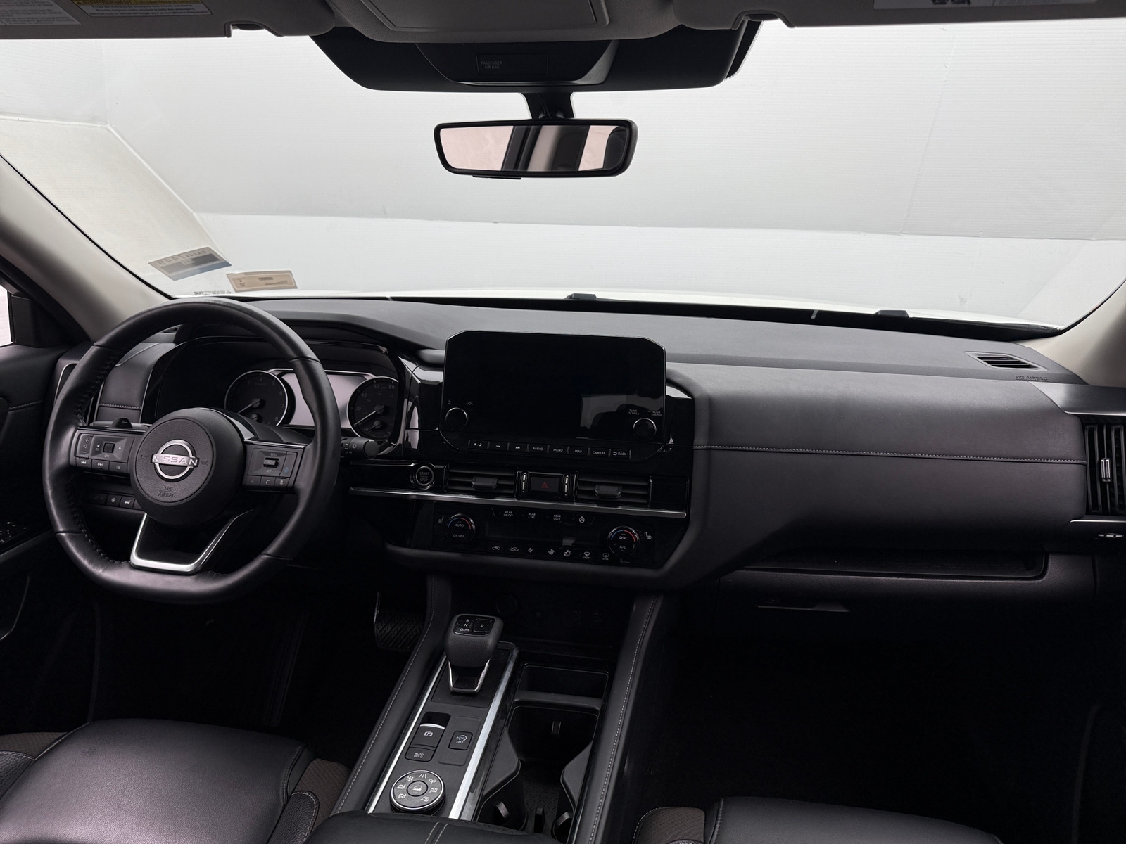 Thumbnail: 2023 Nissan Pathfinder - 2