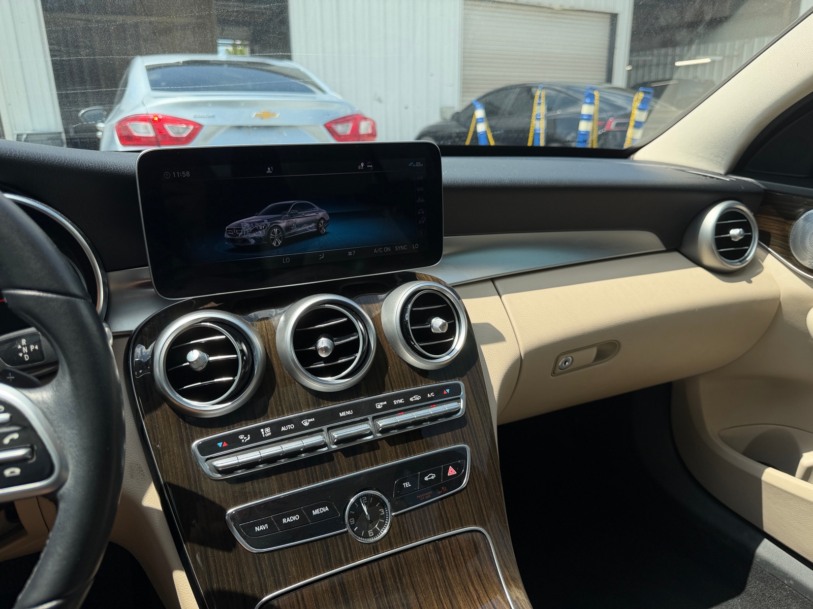 Thumbnail: 2020 Mercedes-Benz C-Class - 4