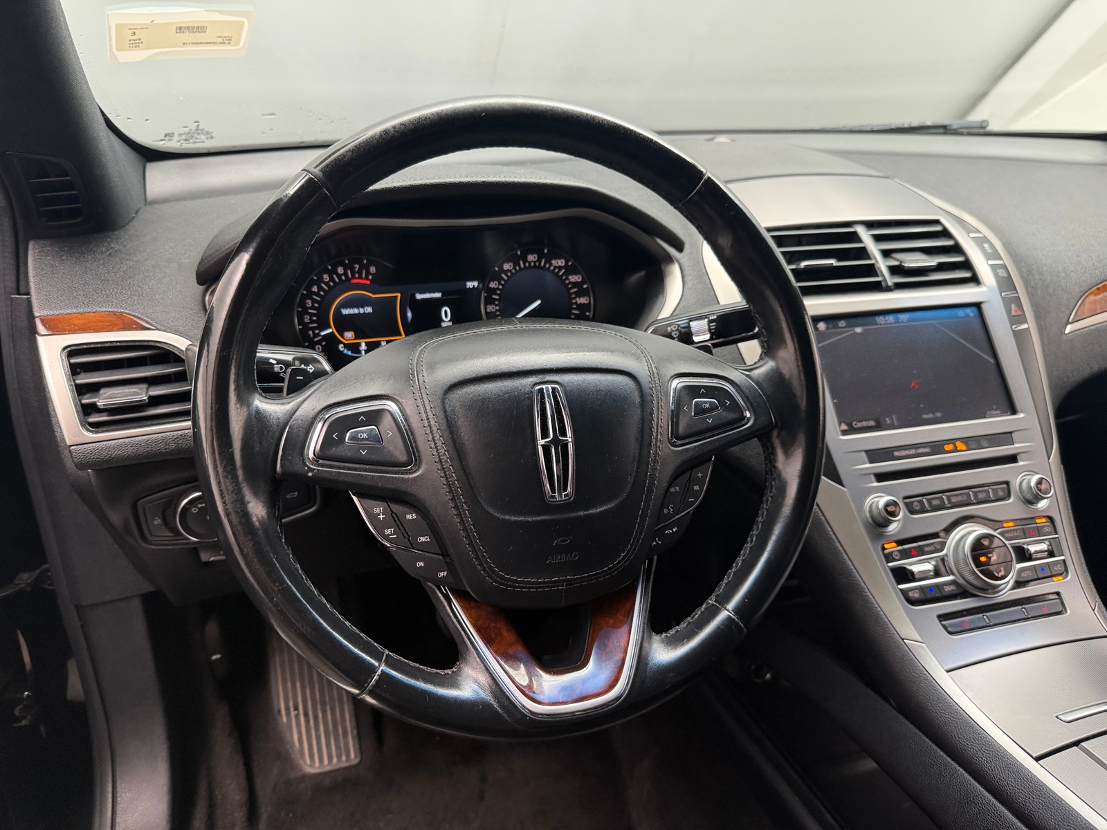 Thumbnail: 2017 Lincoln MKZ - 4