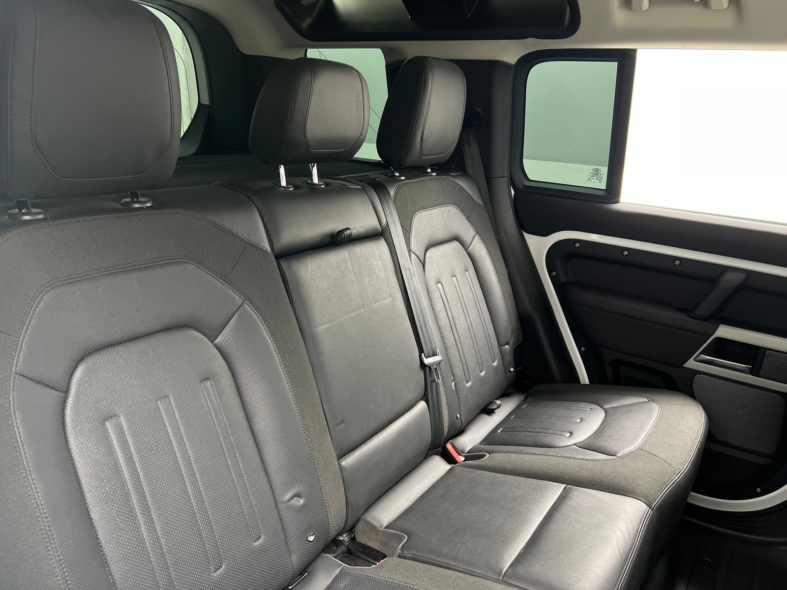 Thumbnail: 2021 Land Rover Defender - 5