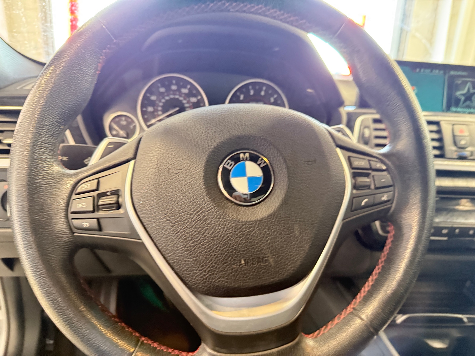 Thumbnail: 2017 BMW 3 Series - 5