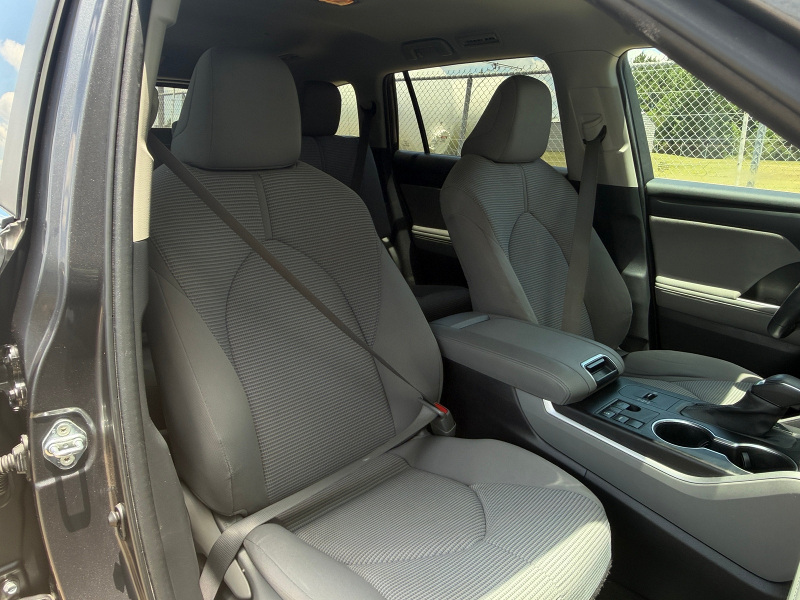 Thumbnail: 2023 Toyota Highlander - 2