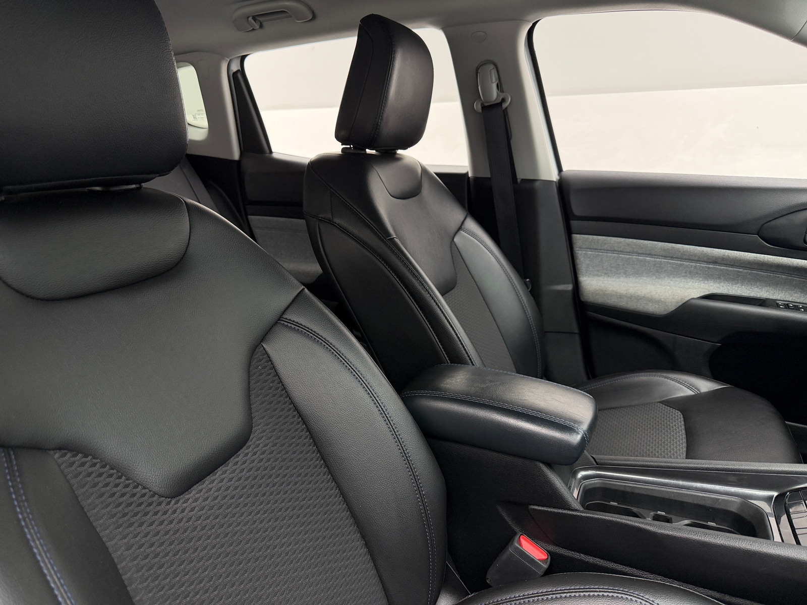 Thumbnail: 2022 Jeep Compass - 2