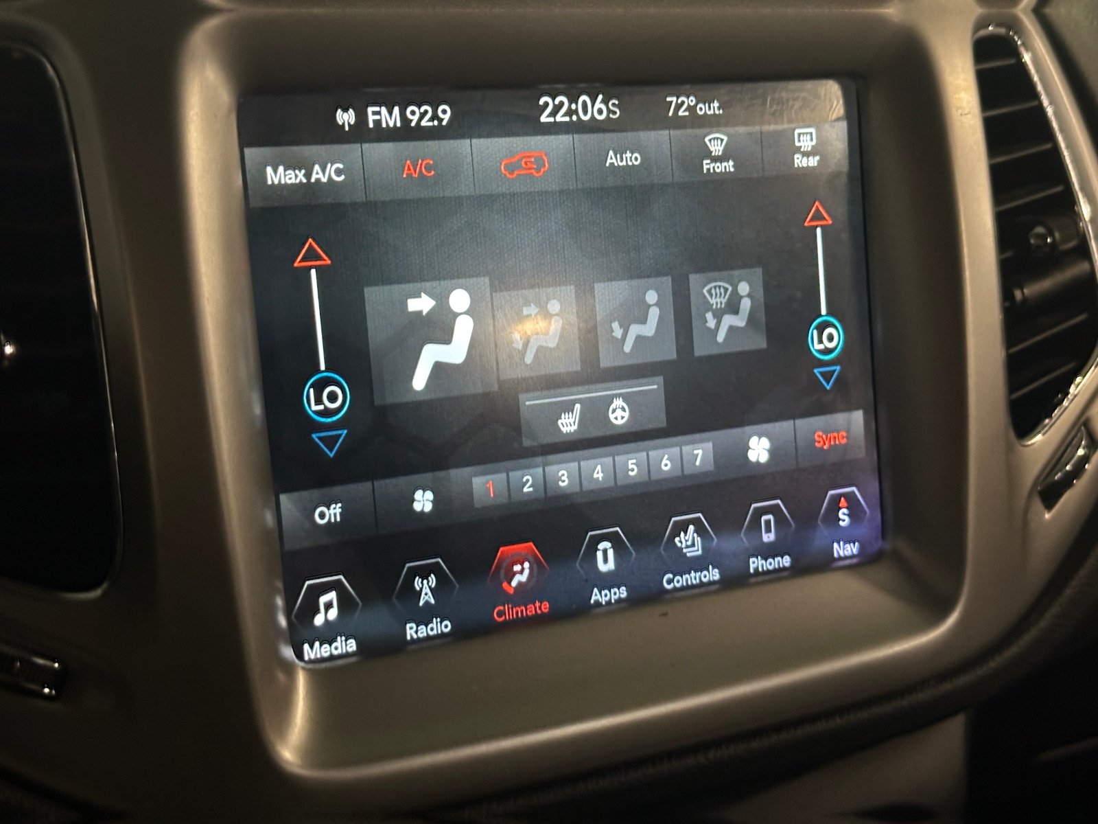 Thumbnail: 2017 Jeep Compass - 4