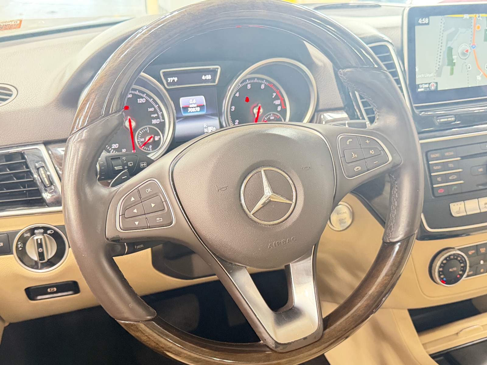 Thumbnail: 2016 Mercedes-Benz GLE - 4