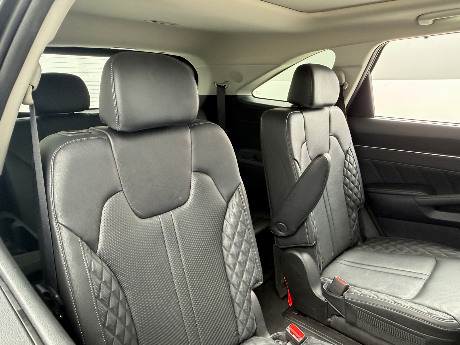 Thumbnail: 2023 Kia Sorento - 5