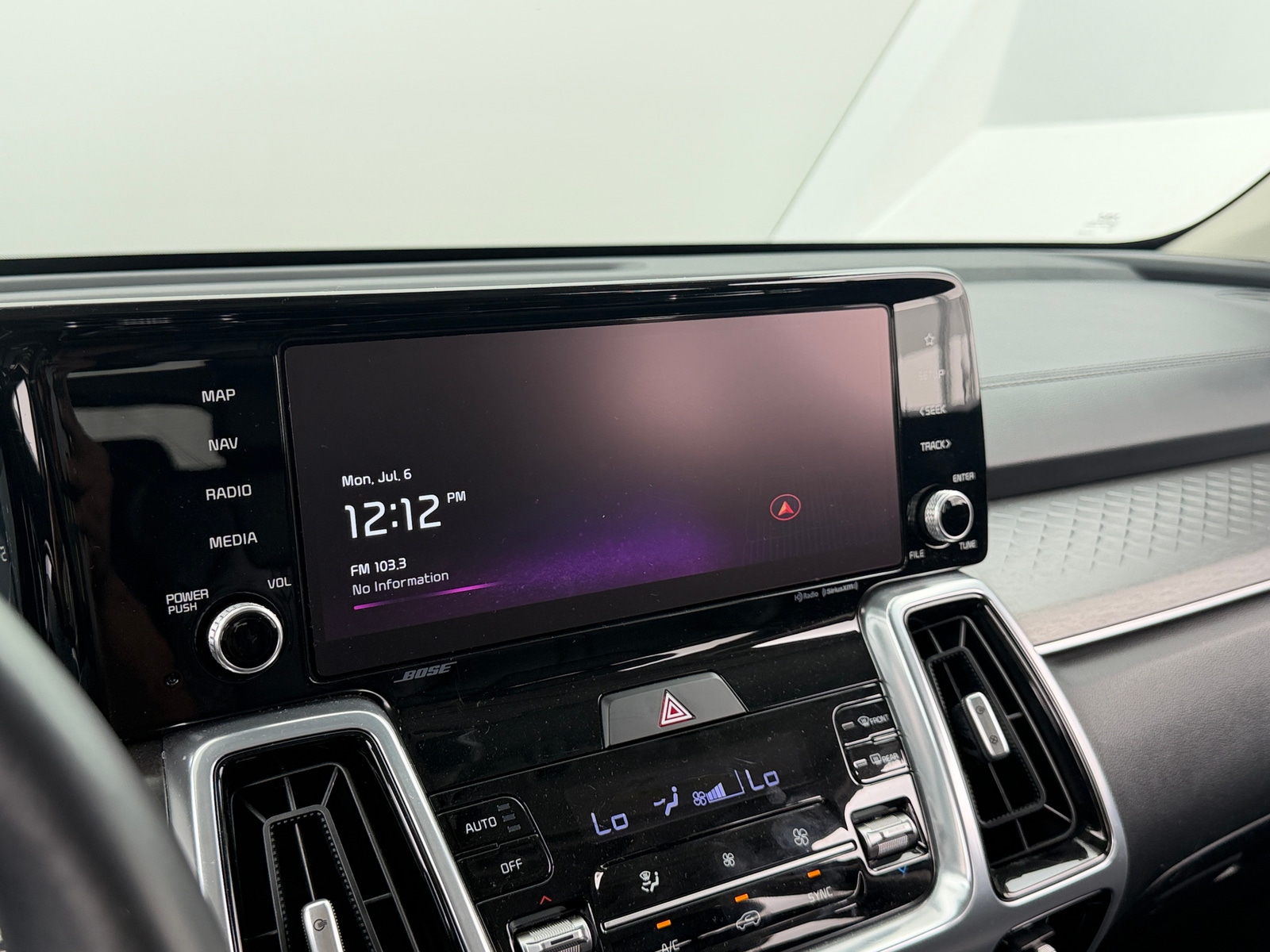Thumbnail: 2023 Kia Sorento - 3