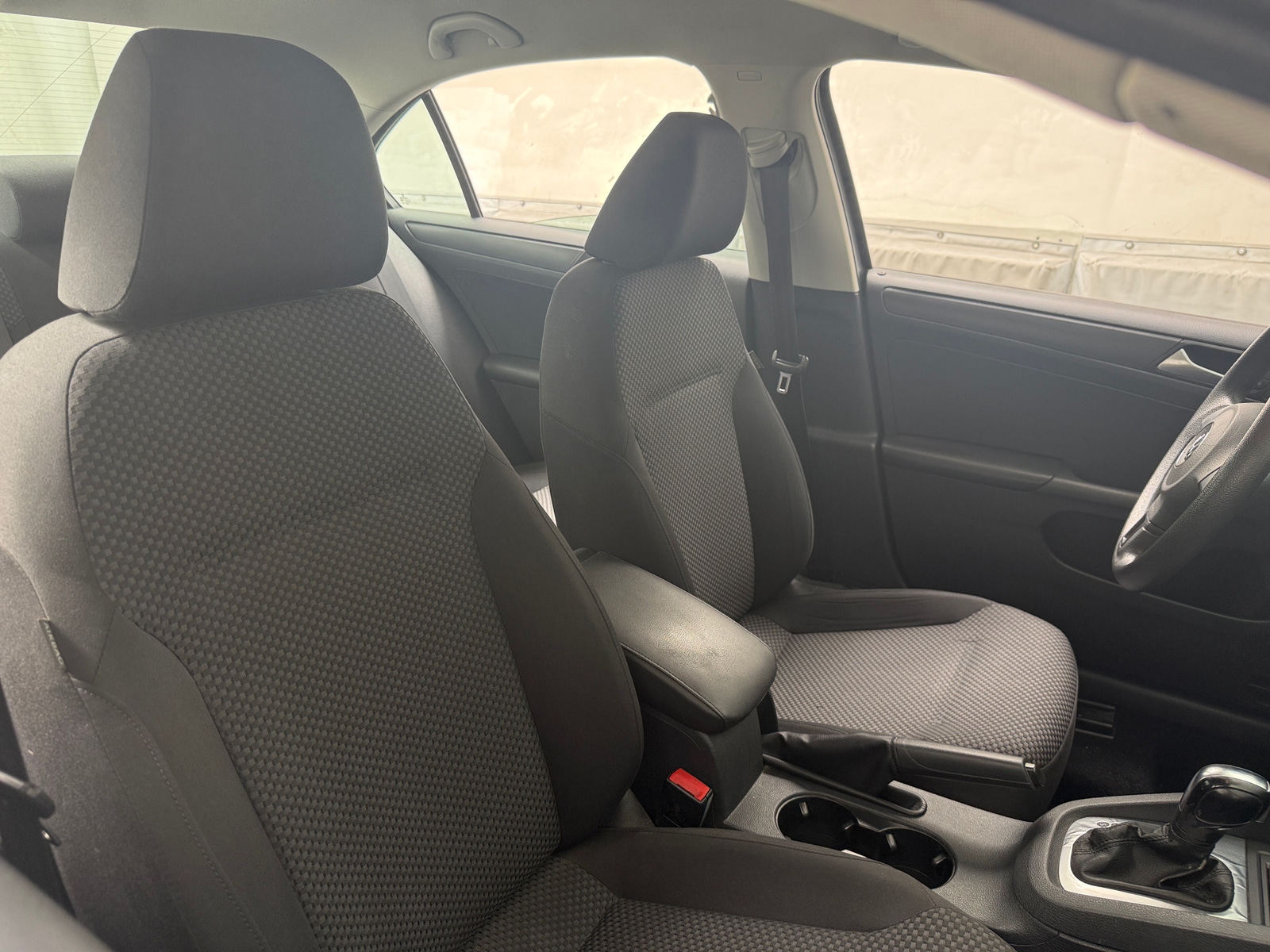 Thumbnail: 2014 Volkswagen Jetta - 2