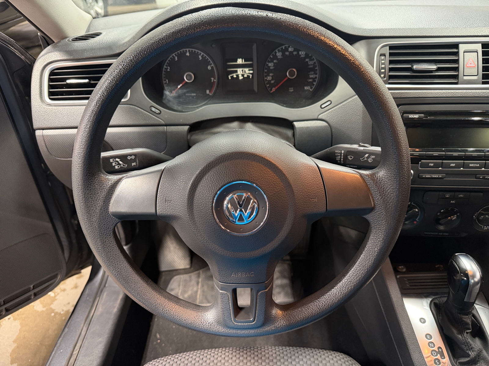 Thumbnail: 2014 Volkswagen Jetta - 5