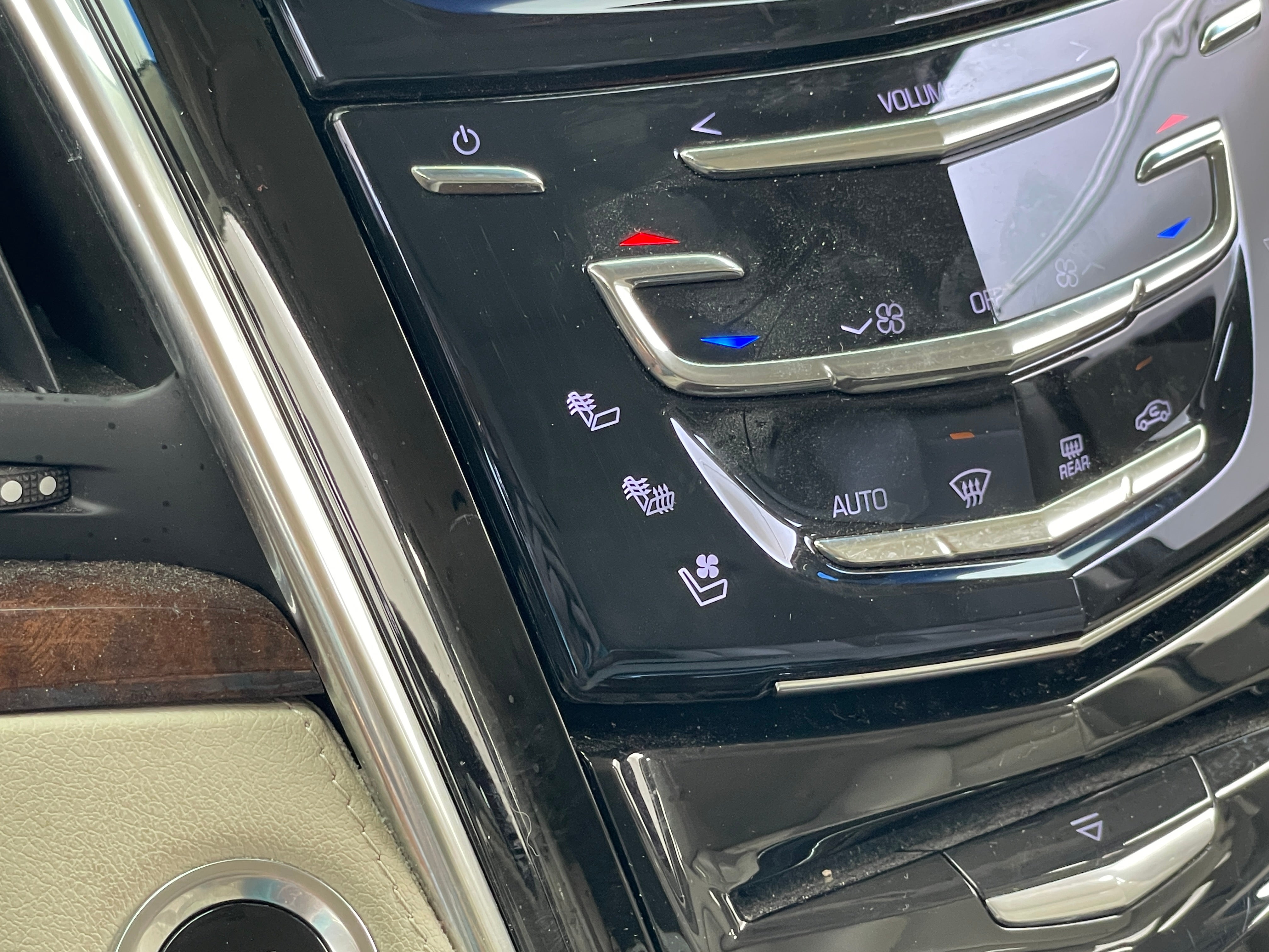 2015 Cadillac Escalade ESV Luxury - Photo 20