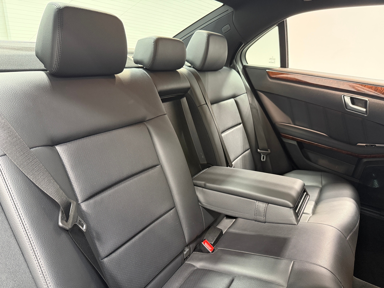 Thumbnail: 2012 Mercedes-Benz E-Class - 5